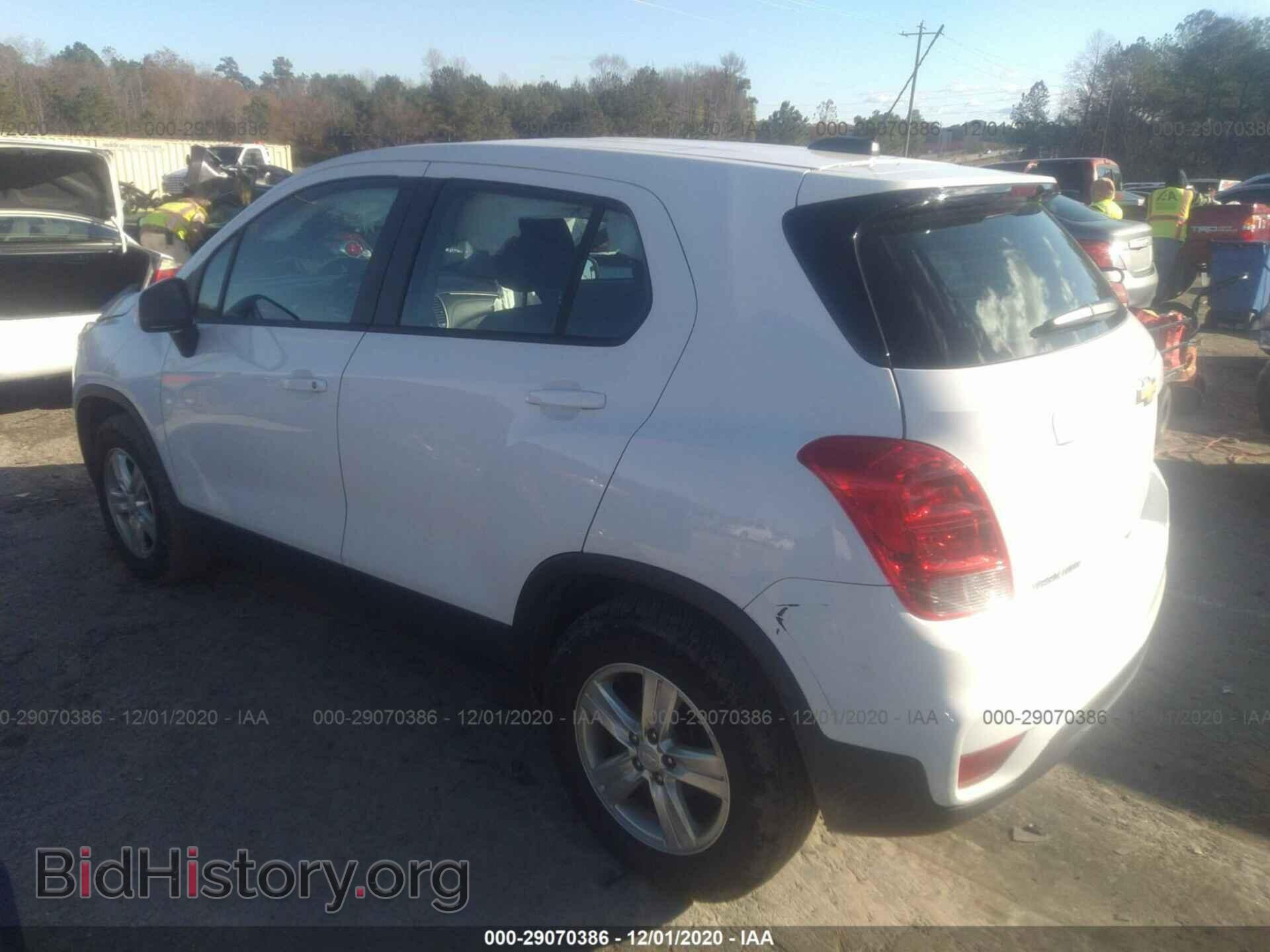 2017 CHEVROLET TRAX - VIN: 3GNCJNSB3HL233687 - Photo 3