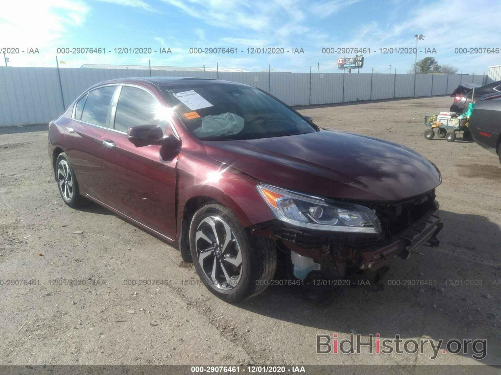 Photo 1HGCR2F73HA096913 - HONDA ACCORD SEDAN 2017