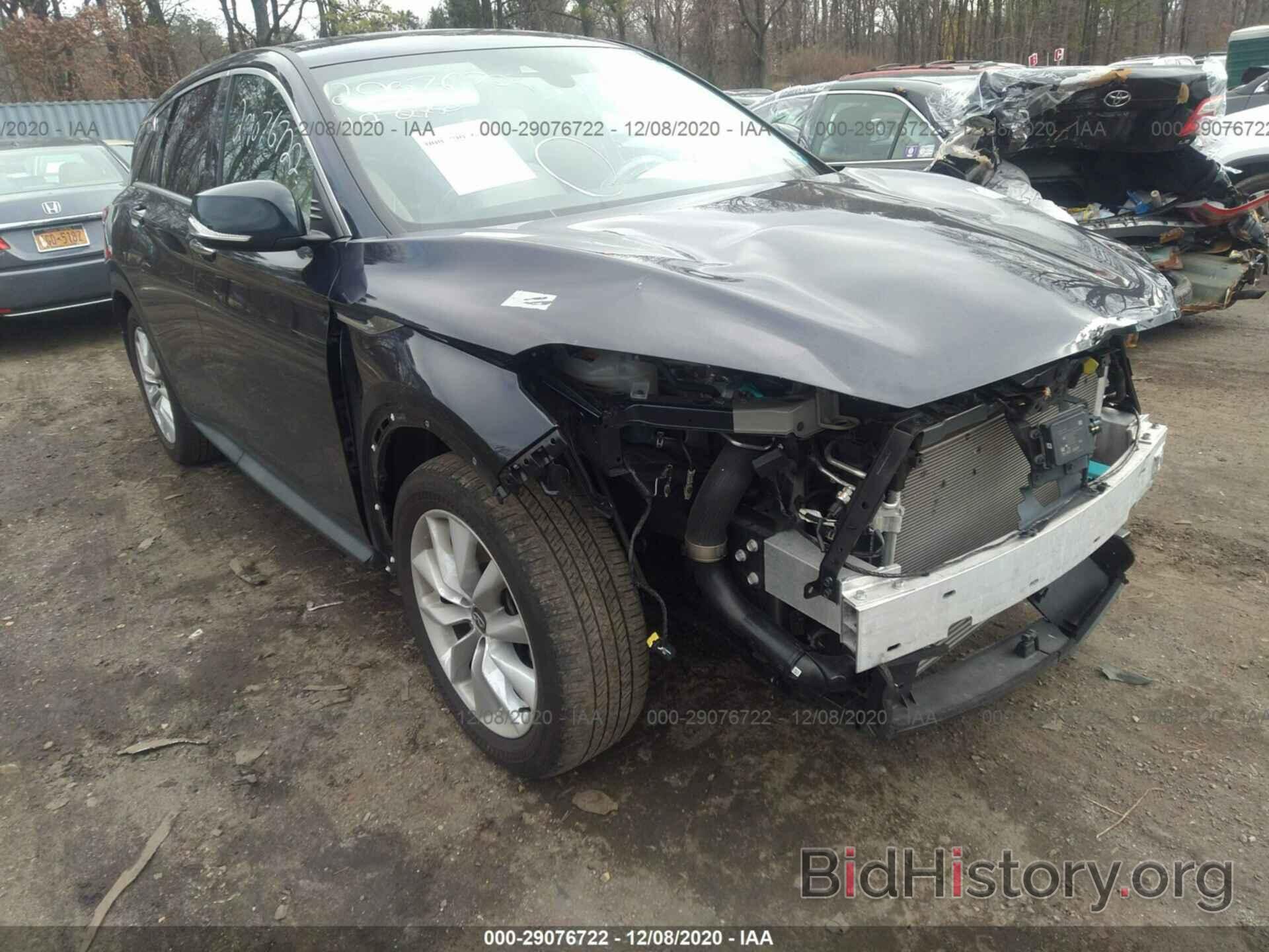 Photo 3PCAJ5M38KF123360 - INFINITI QX50 2019