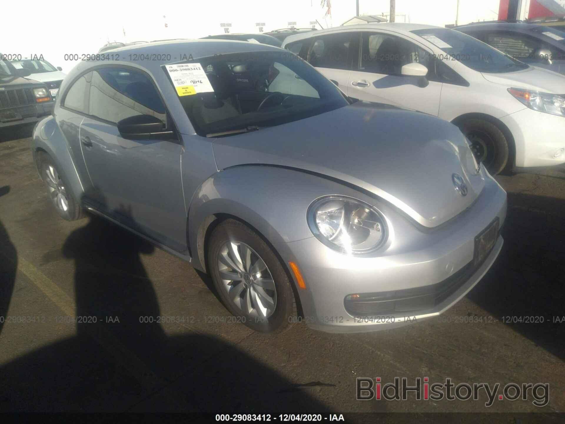 Photo 3VWFP7AT0EM625216 - VOLKSWAGEN BEETLE COUPE 2014