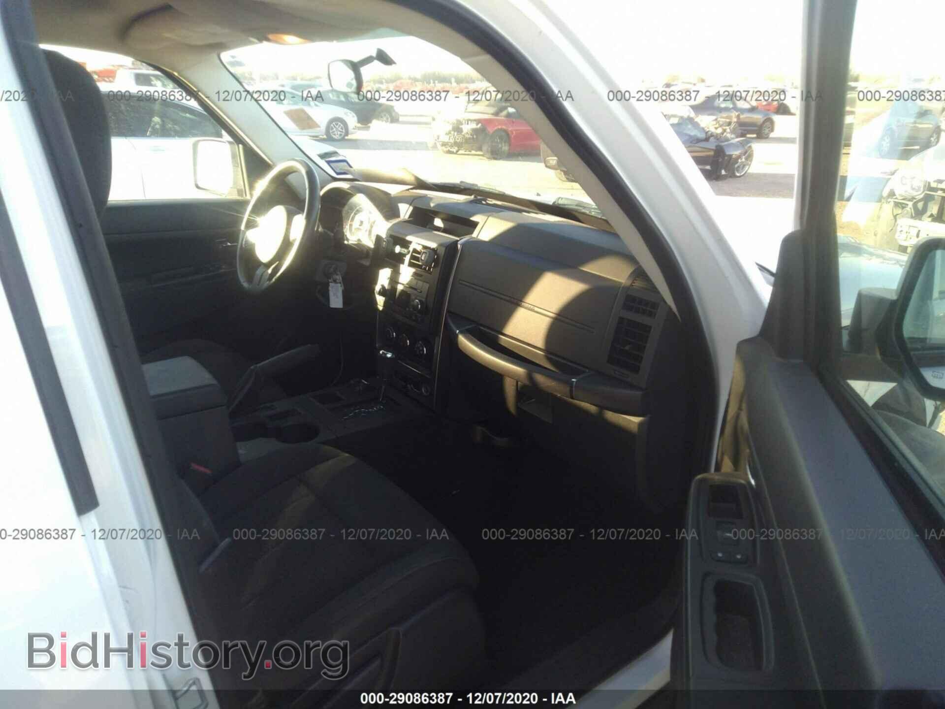2011 JEEP LIBERTY - VIN: 1J4PN2GK9BW520100 - Фото 5