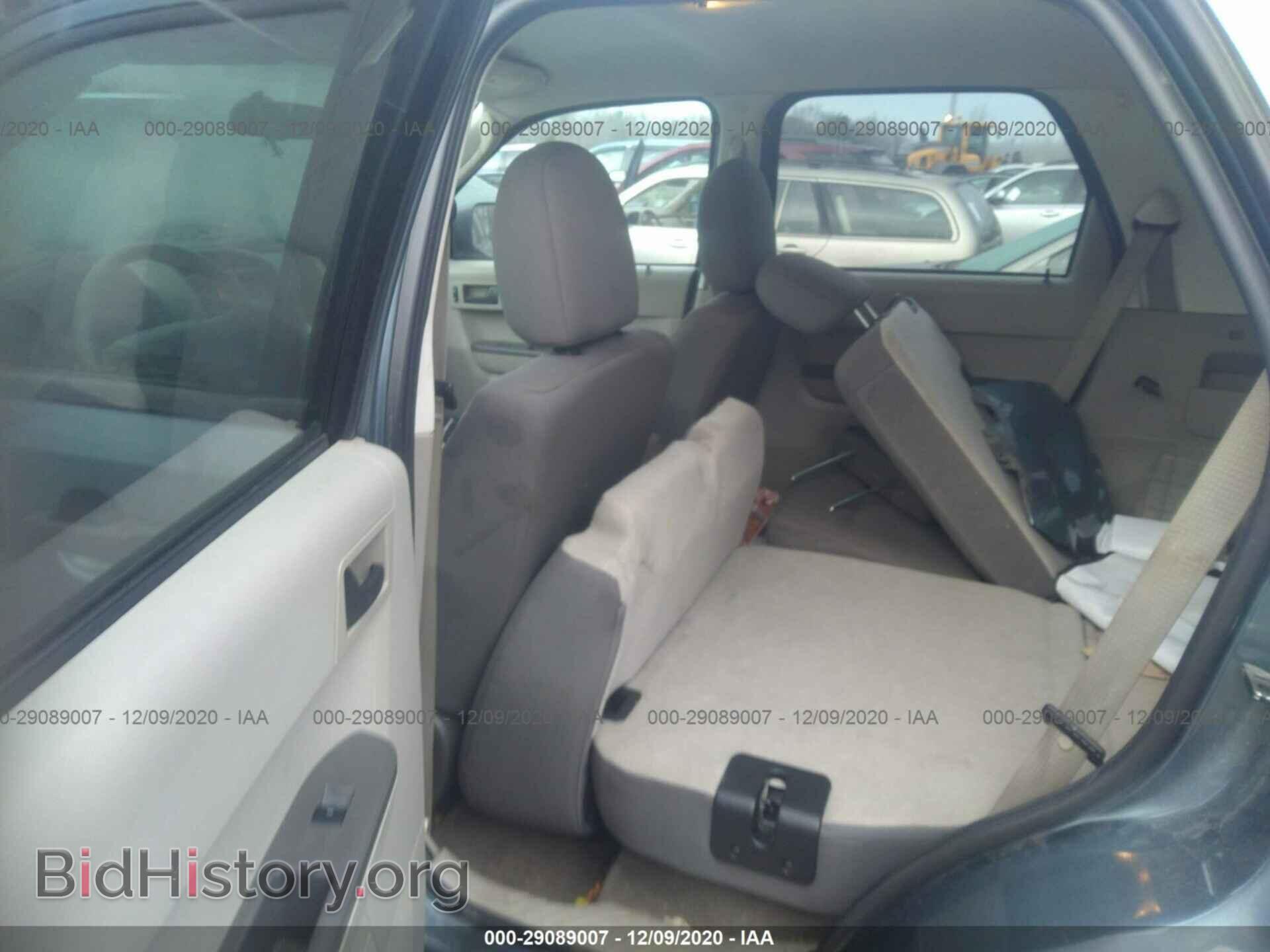 2011 FORD ESCAPE - VIN: 1FMCU9C73BKC43738 - Photo 8