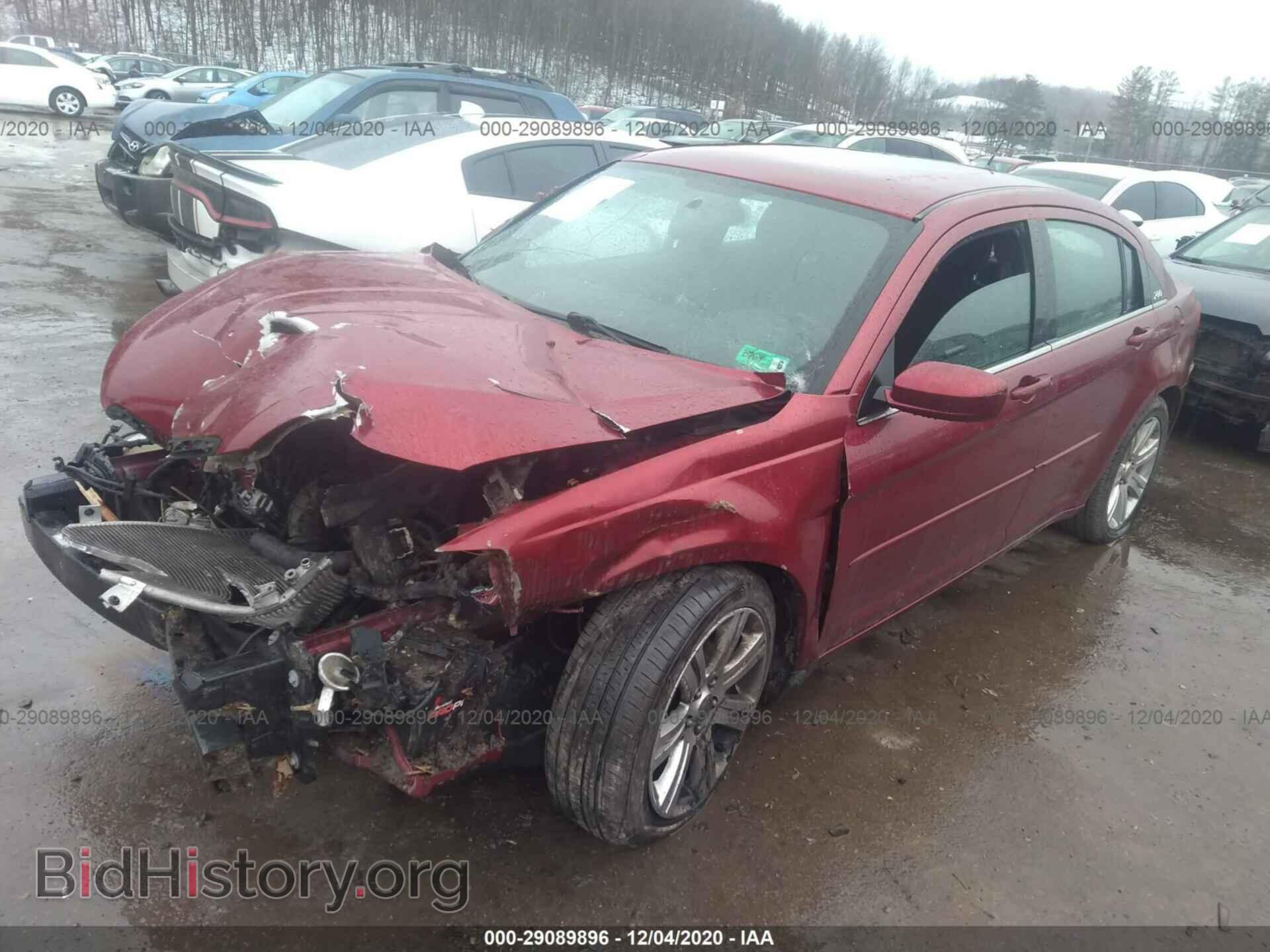 2013 CHRYSLER 200 - VIN: 1C3CCBBB2DN656731 - Фото 2