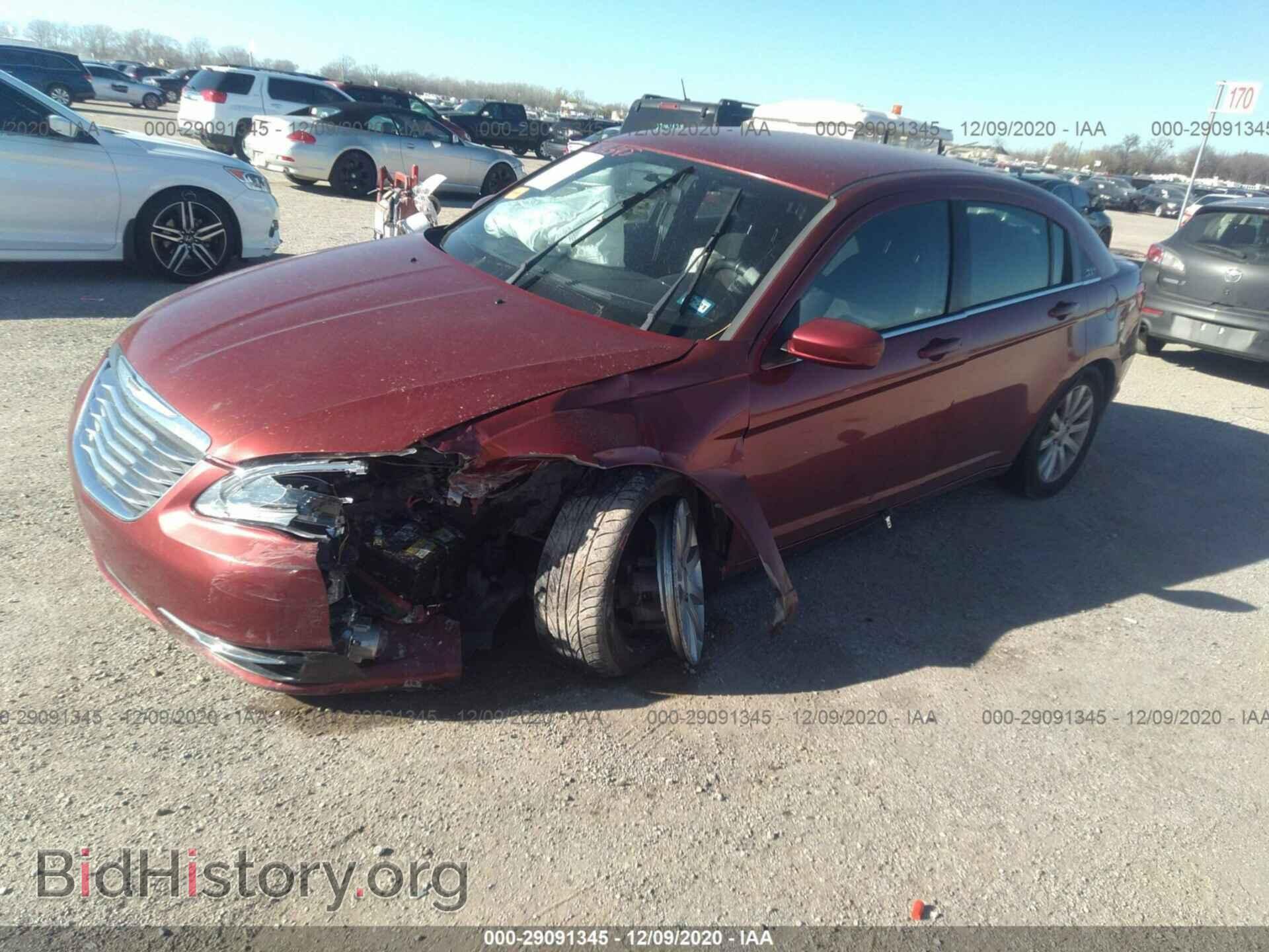 2011 CHRYSLER 200 - VIN: 1C3BC1FB1BN584014 - Фото 2