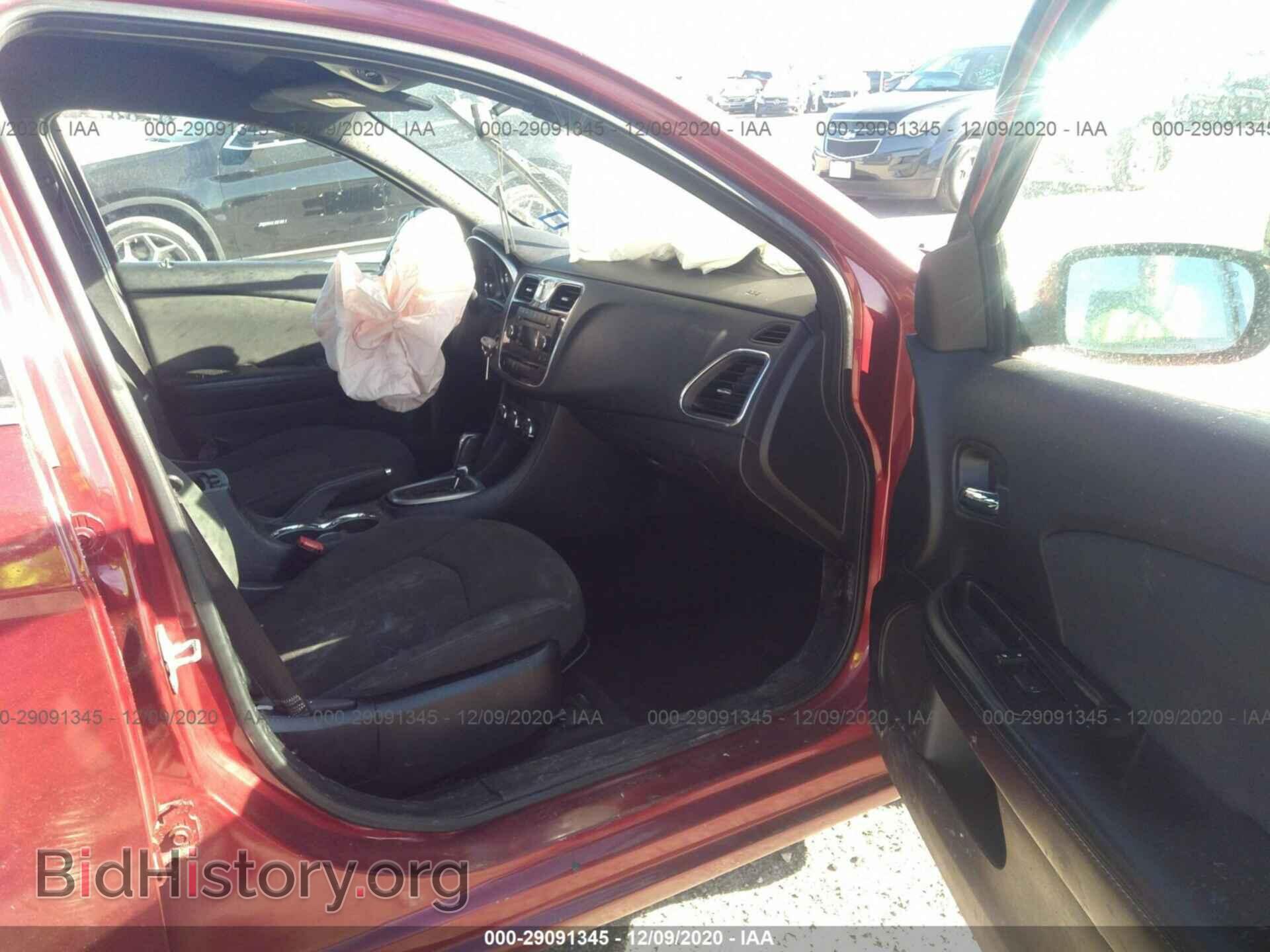 2011 CHRYSLER 200 - VIN: 1C3BC1FB1BN584014 - Фото 5