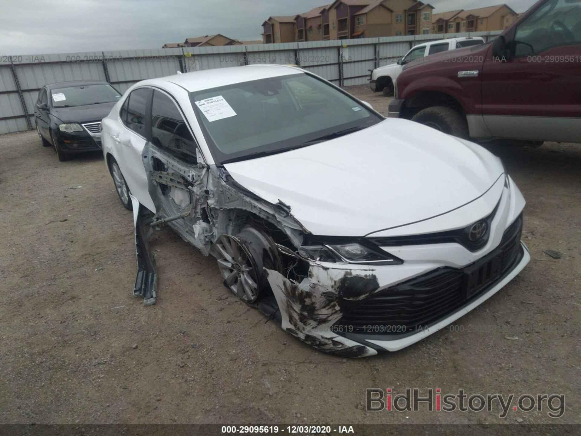 Photo 4T1C11AK9LU357167 - TOYOTA CAMRY 2020