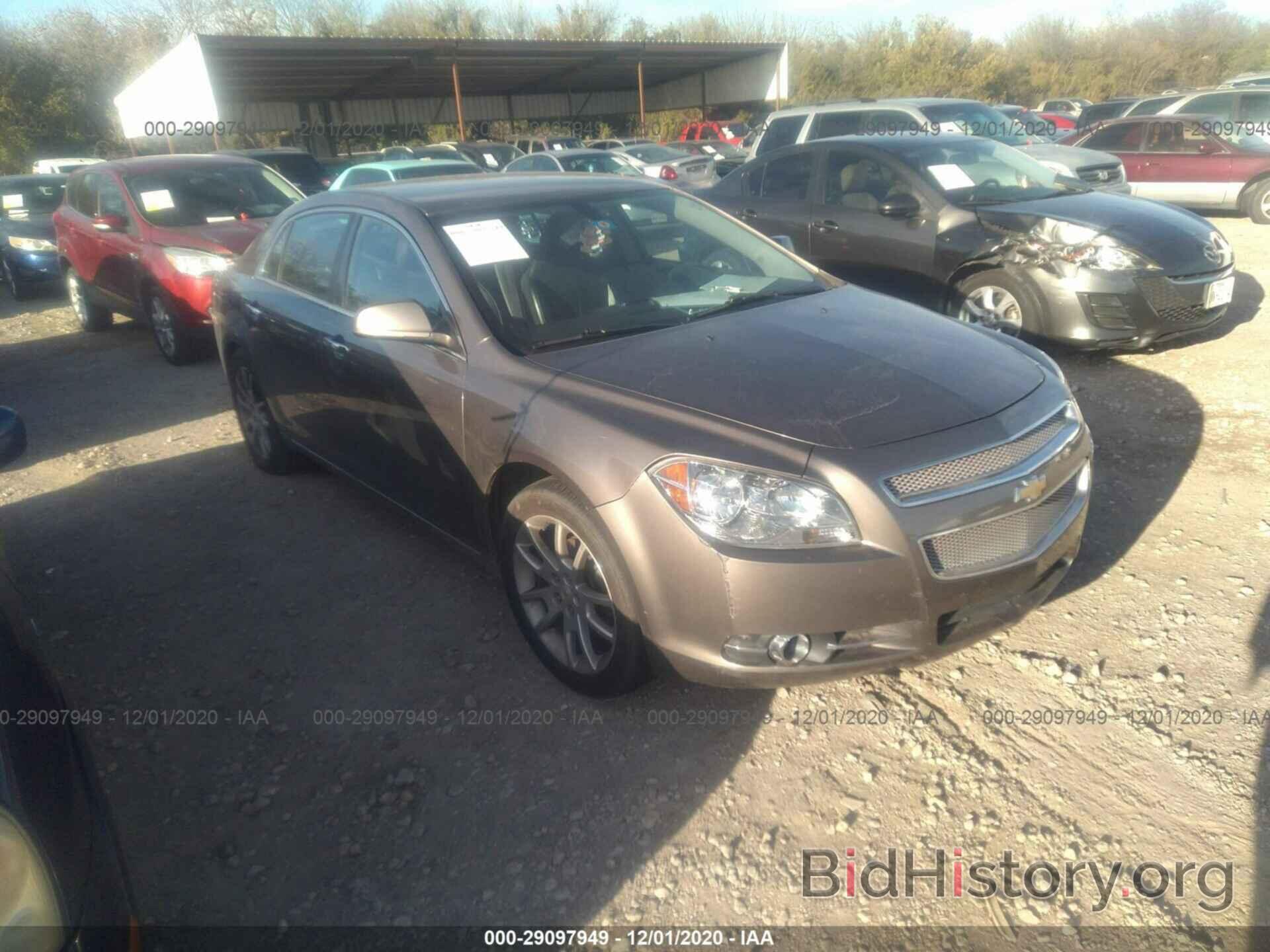 Photo 1G1ZE5E17BF323249 - CHEVROLET MALIBU 2011