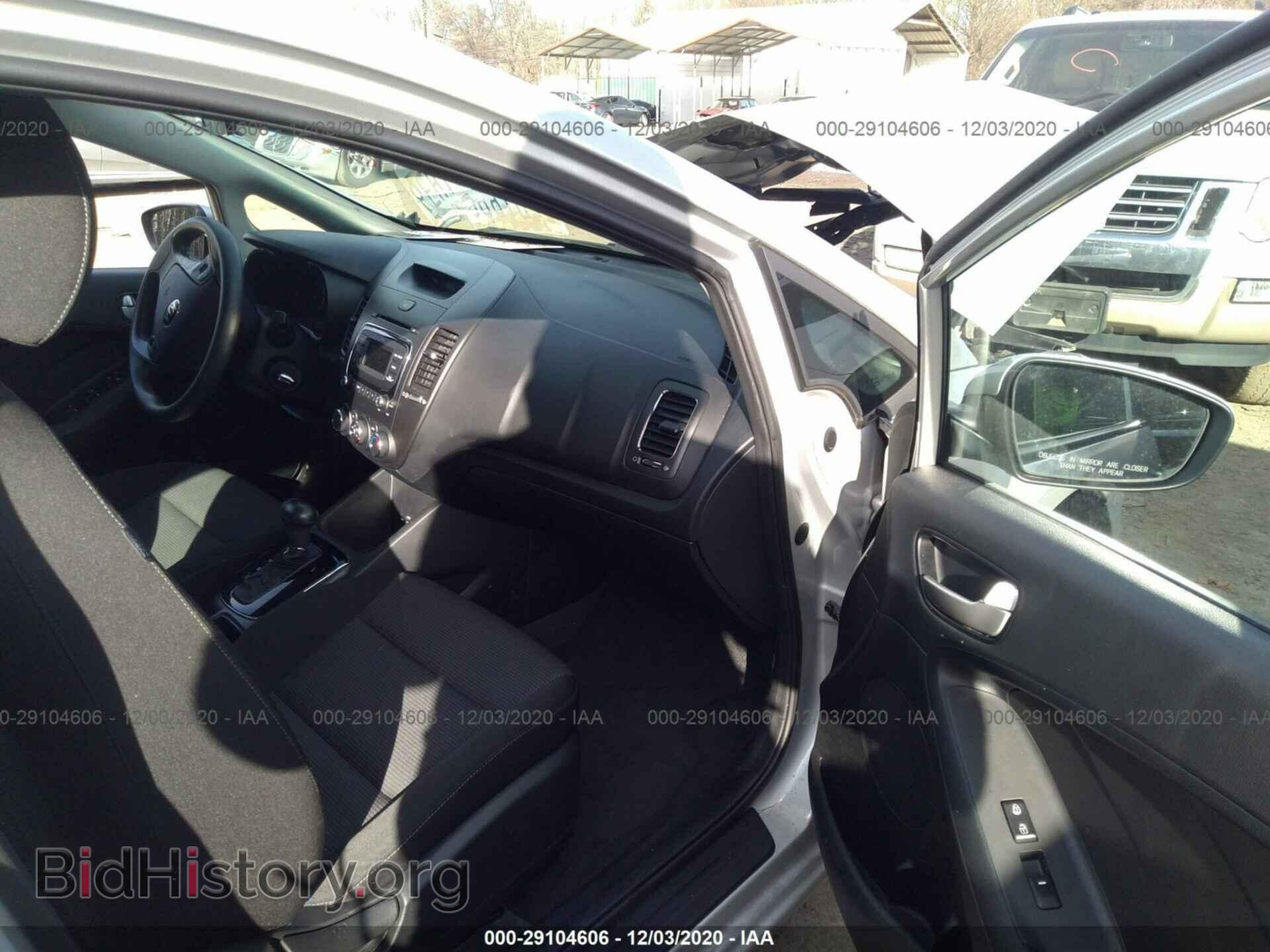 2017 KIA FORTE - VIN: 3KPFK4A70HE090017 - Photo 5