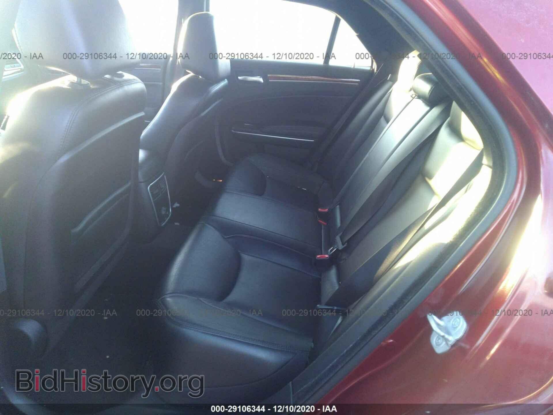 2012 CHRYSLER 300 - VIN: 2C3CCACG2CH266272 - Фото 8