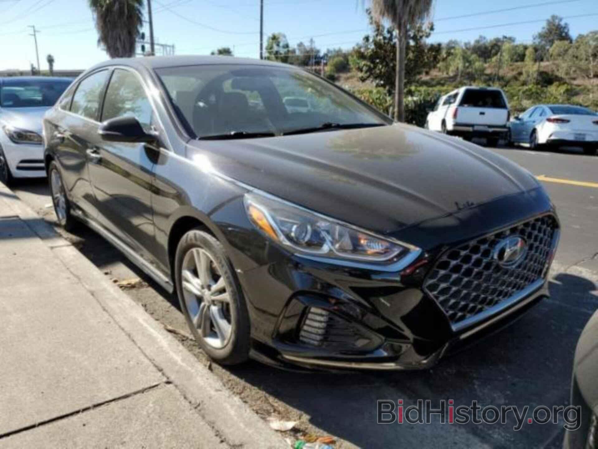 Фотография 5NPE34AF5JH661387 - HYUNDAI SONATA 2018