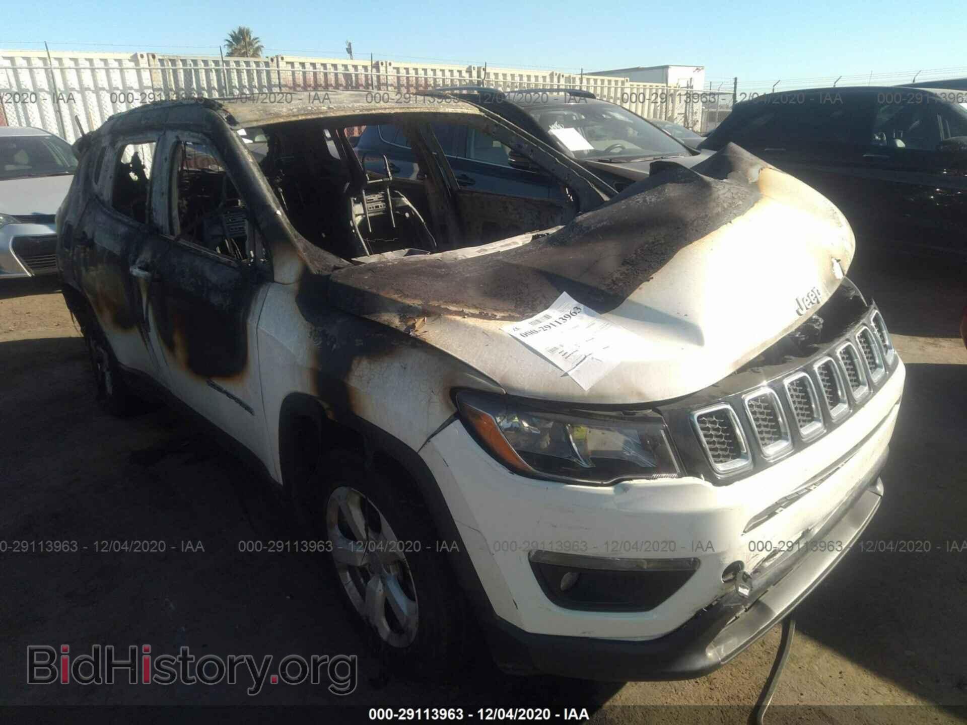 Фотография 3C4NJCBB8JT137369 - JEEP COMPASS 2018