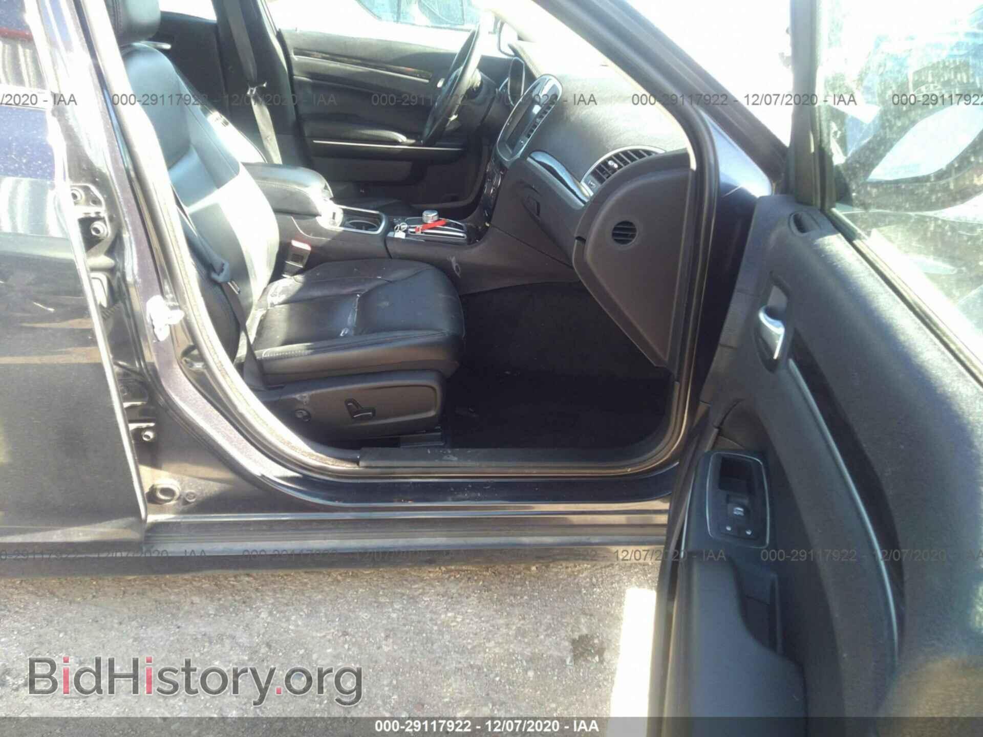2016 CHRYSLER 300 - VIN: 2C3CCAAGXGH206779 - Фото 5