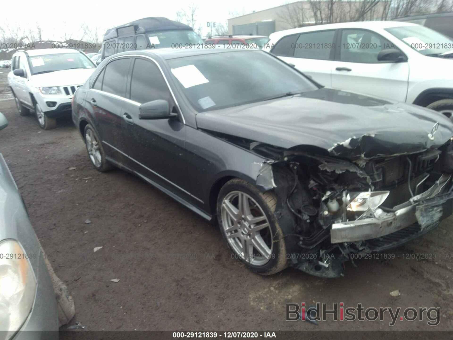 Photo WDDHF5GB4AA066946 - MERCEDES-BENZ E-CLASS 2010