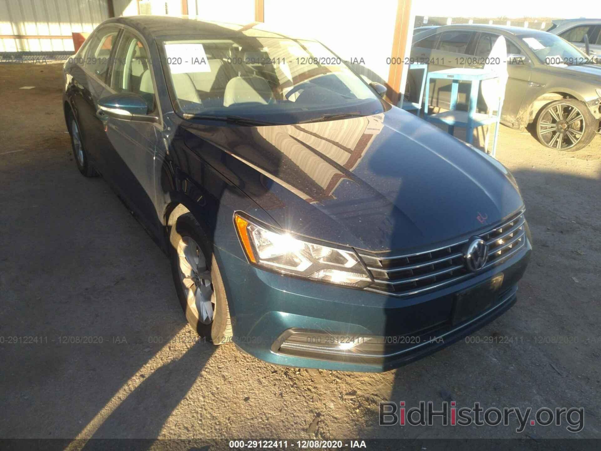 Photo 1VWAA7A3XJC033782 - VOLKSWAGEN PASSAT 2018