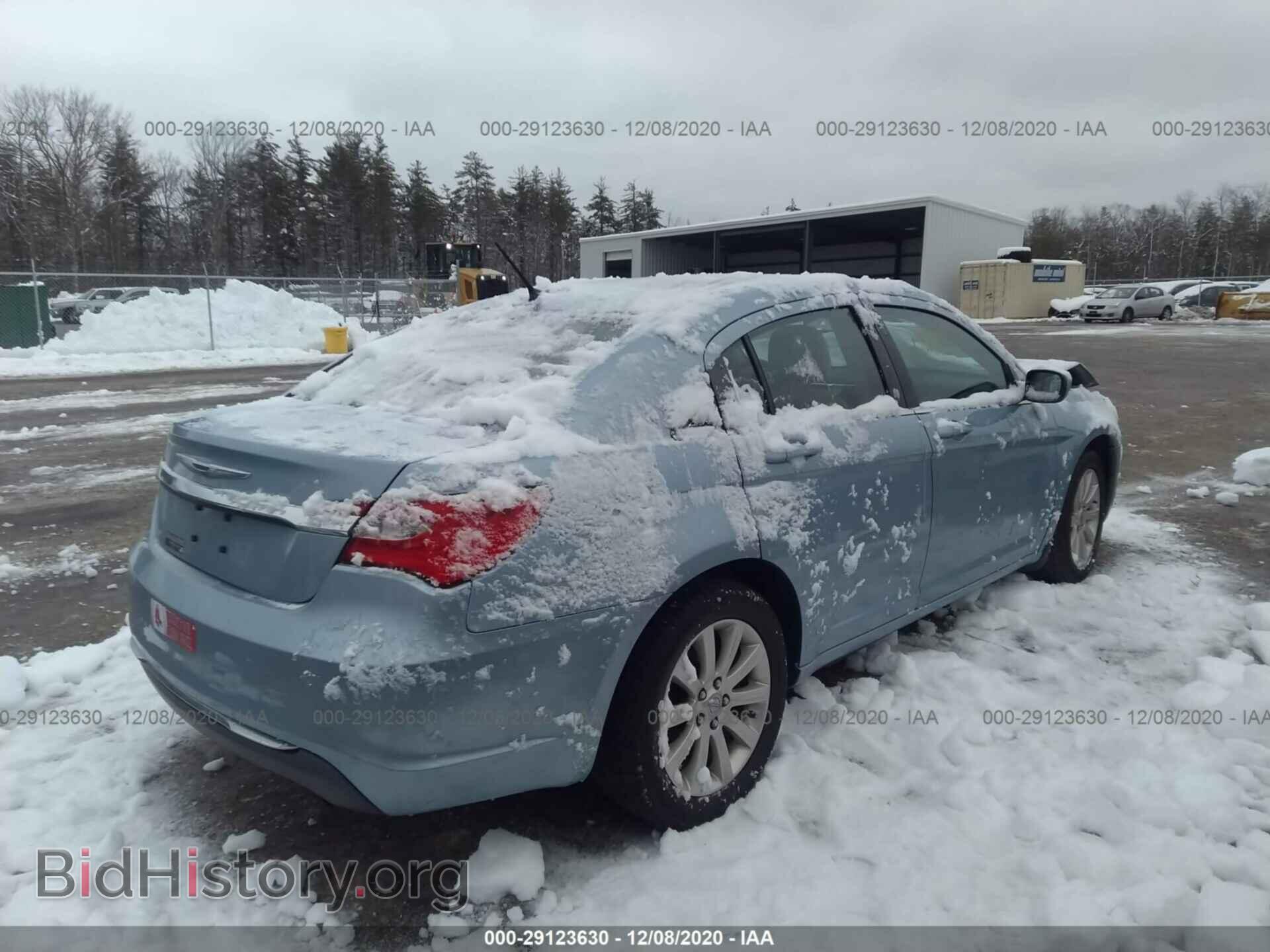 2013 CHRYSLER 200 - VIN: 1C3CCBBB1DN614860 - Photo 4