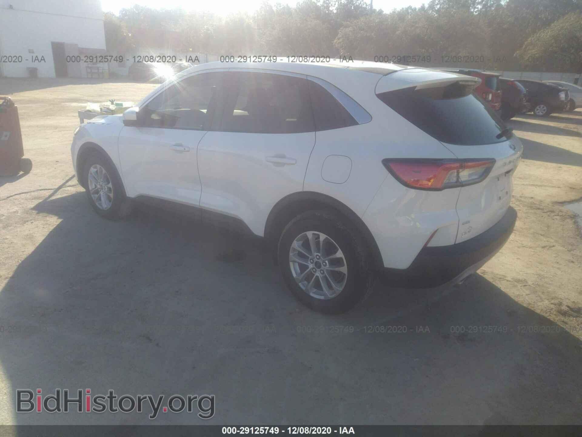 2020 FORD ESCAPE - VIN: 1FMCU0G63LUA06816 - Фото 3