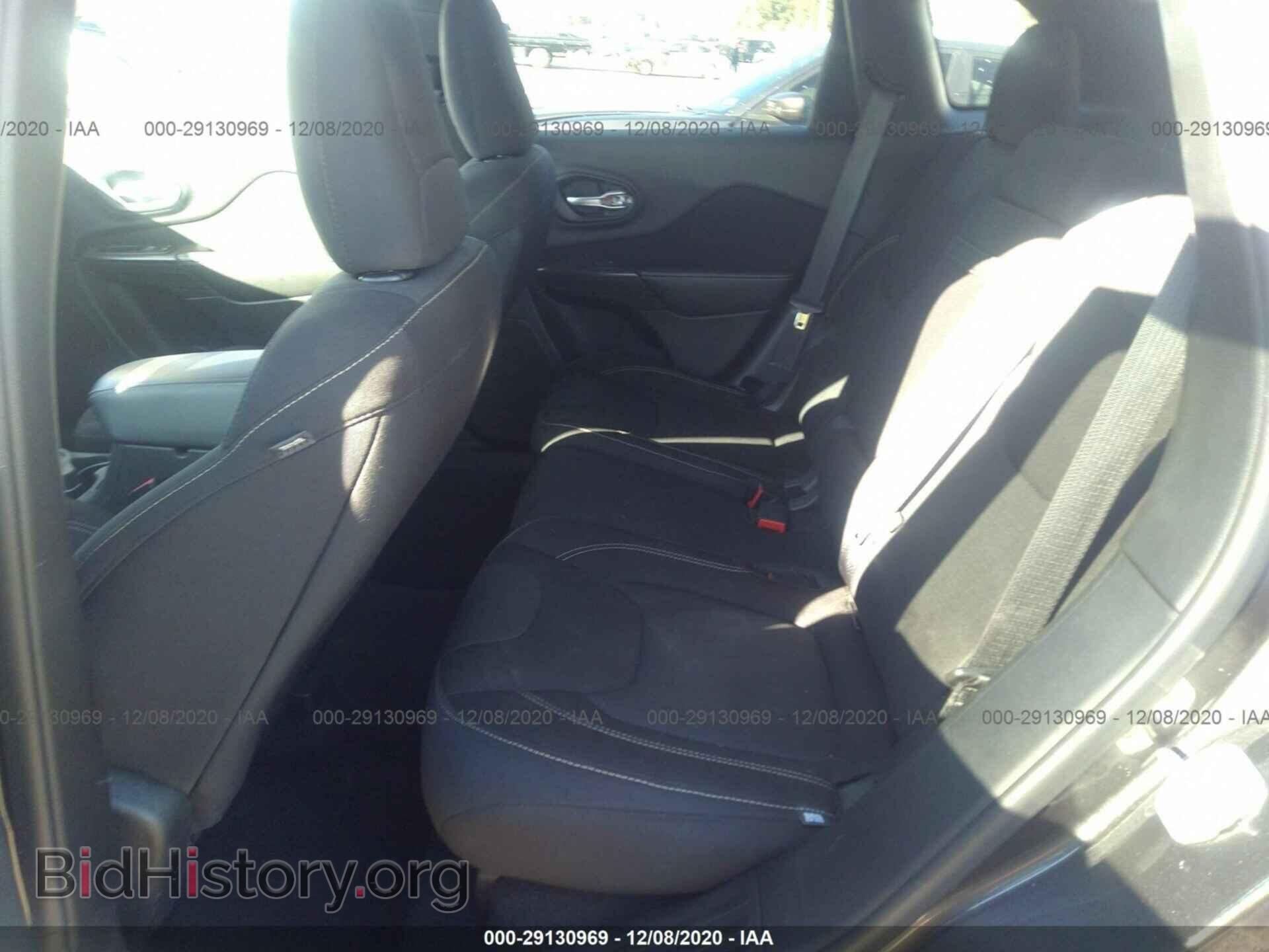 2016 JEEP CHEROKEE - VIN: 1C4PJLCB3GW211744 - Фото 8