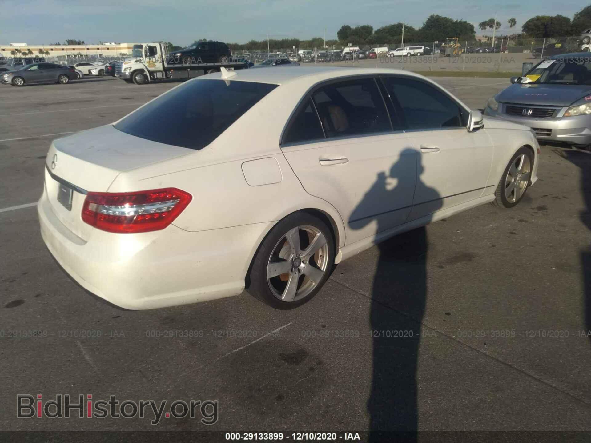 2011 MERCEDES-BENZ E-CLASS - VIN: WDDHF5GB6BA477377 - Фото 4