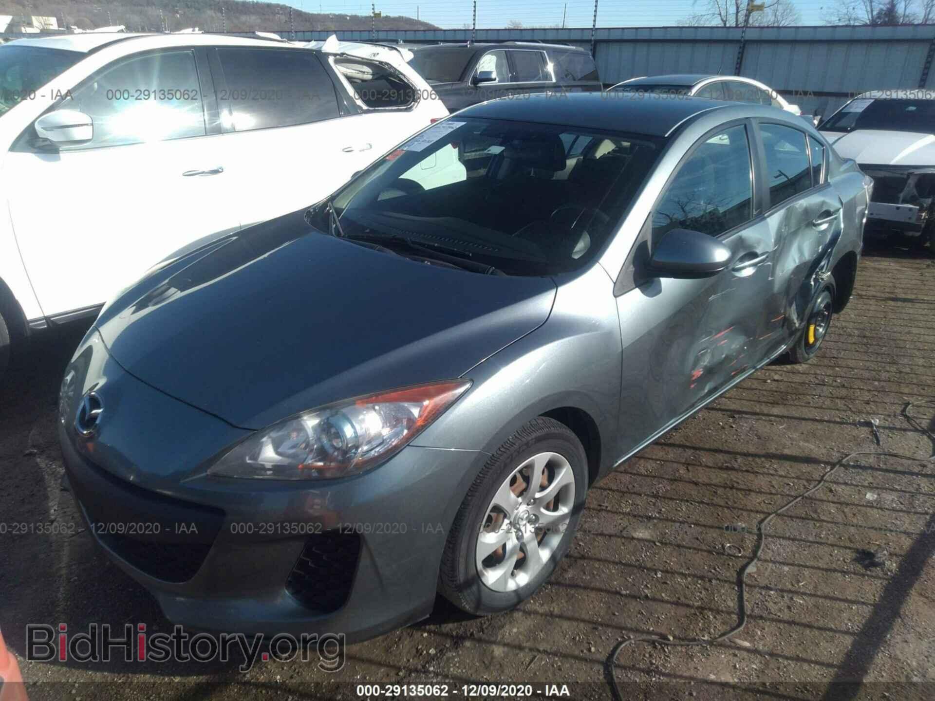 2013 MAZDA MAZDA3 - VIN: JM1BL1U75D1793891 - Фото 2