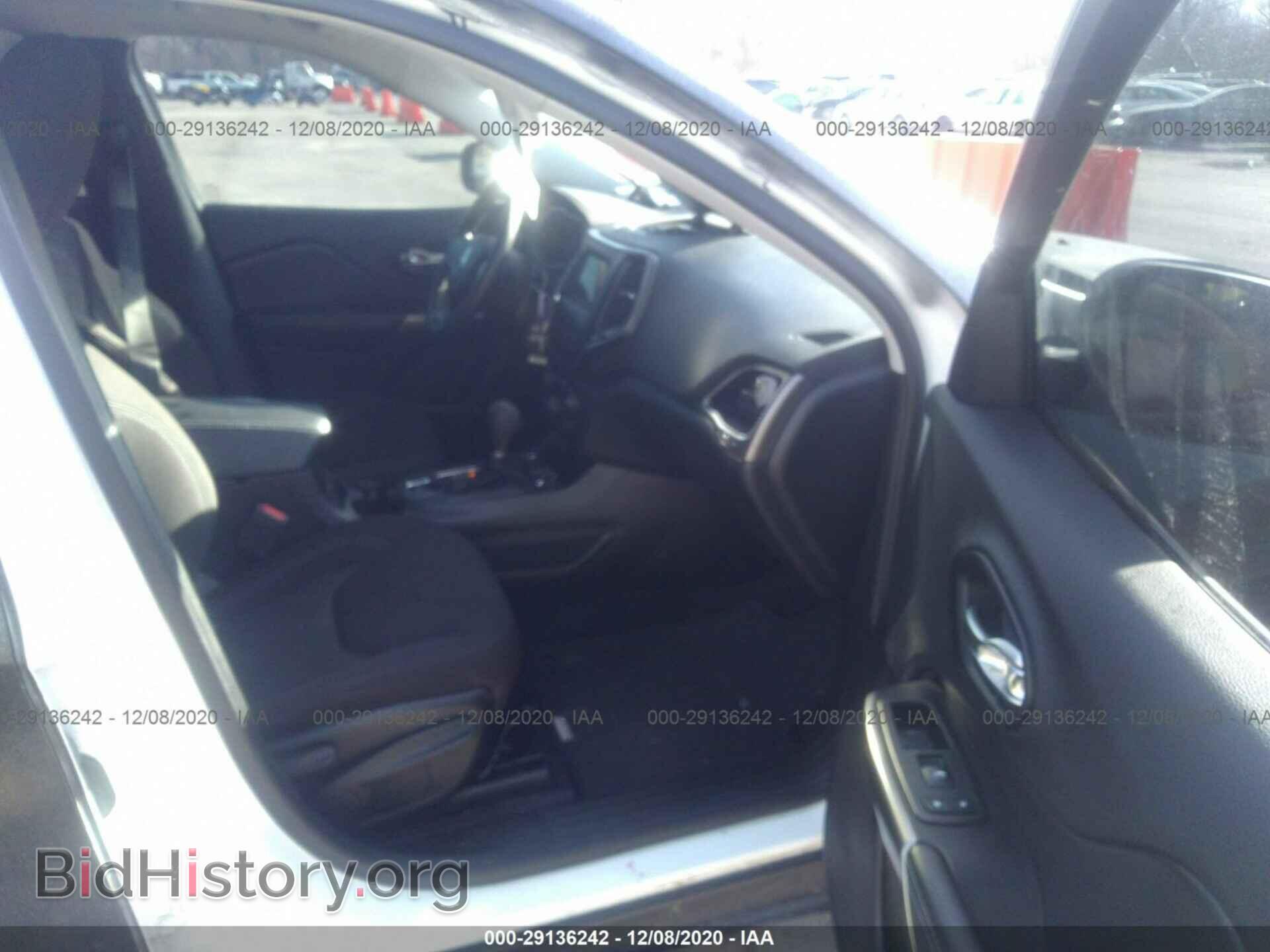 2019 JEEP CHEROKEE - VIN: 1C4PJMCB2KD351942 - Фото 5