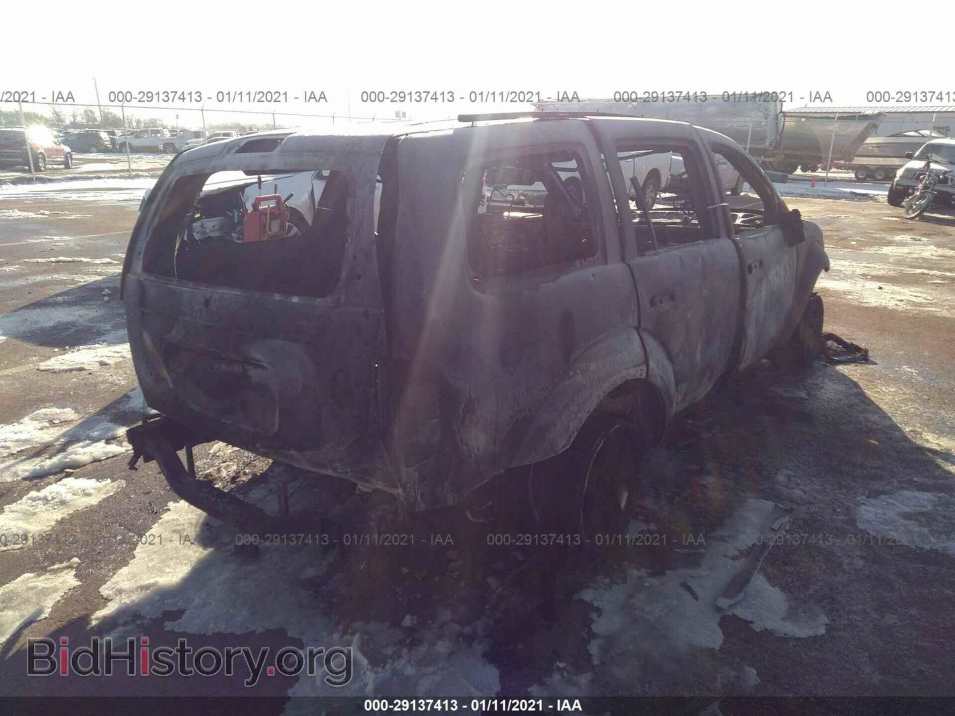 2008 DODGE DURANGO - VIN: 1D8HB48NX8F128048 - Фото 4