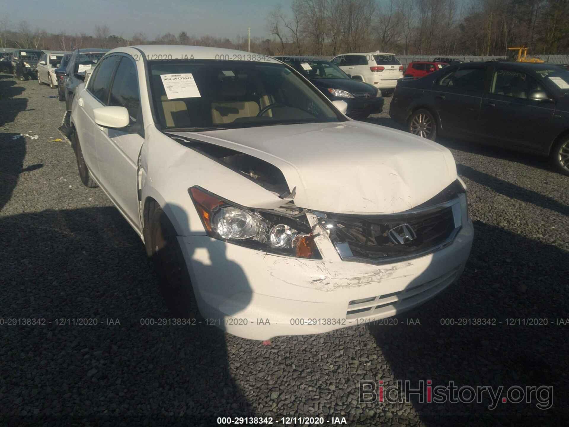 Photo 1HGCP2F32AA105853 - HONDA ACCORD SDN 2010