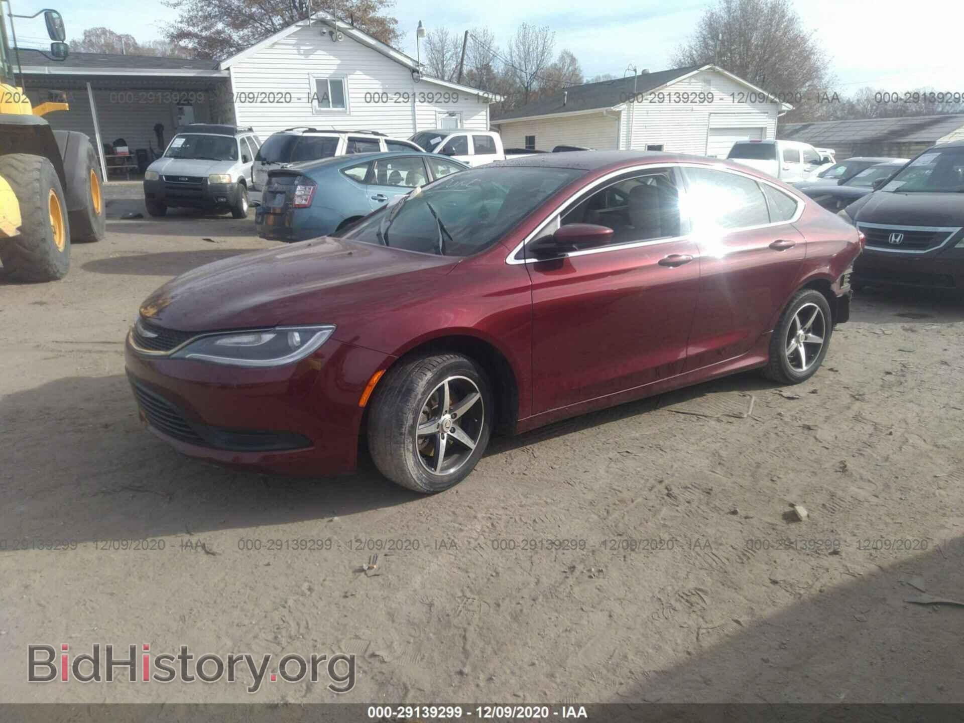 2015 CHRYSLER 200 - VIN: 1C3CCCFB2FN560830 - Photo 2