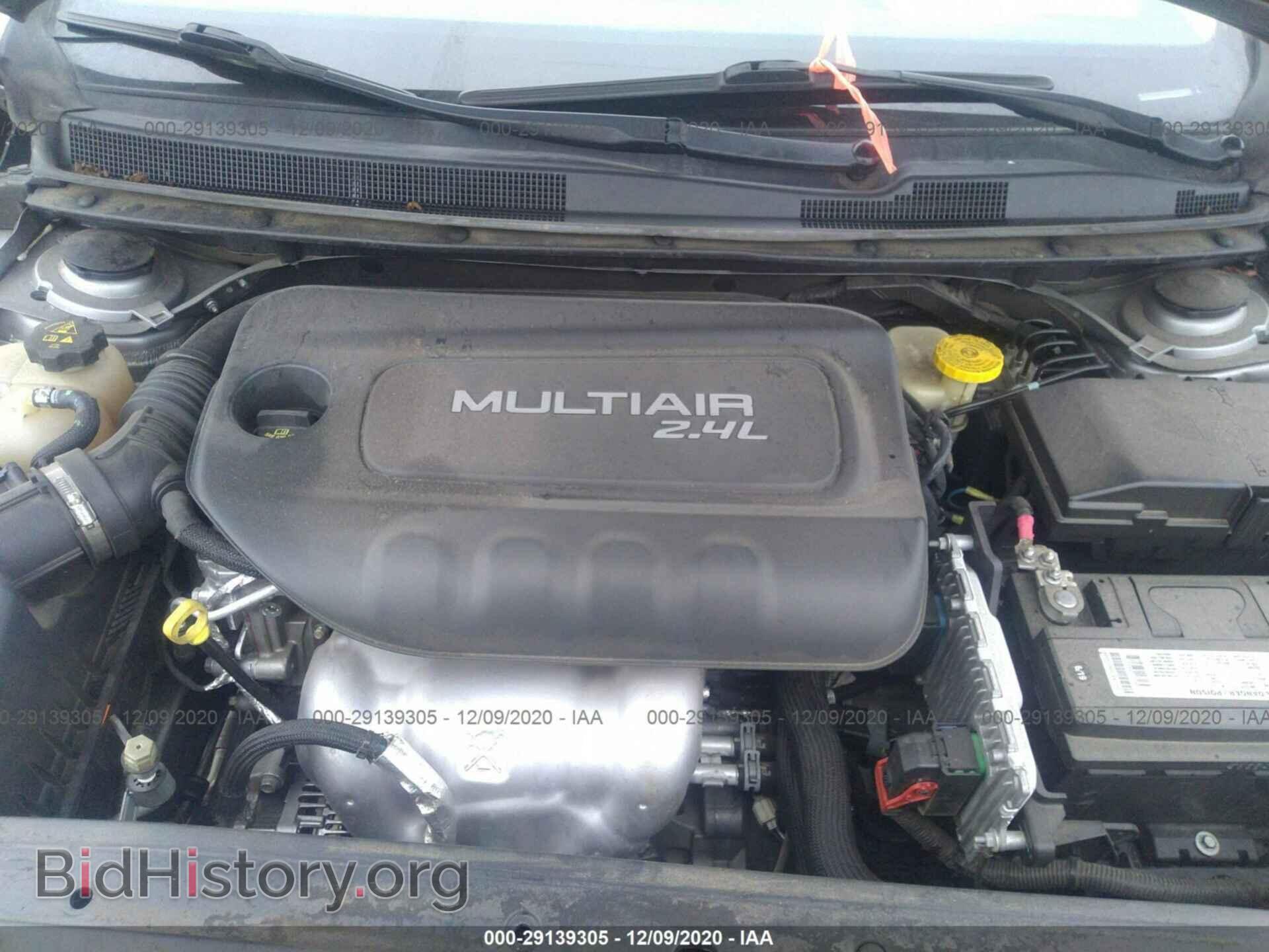 2016 CHRYSLER 200 - VIN: 1C3CCCAB2GN143927 - Фото 10