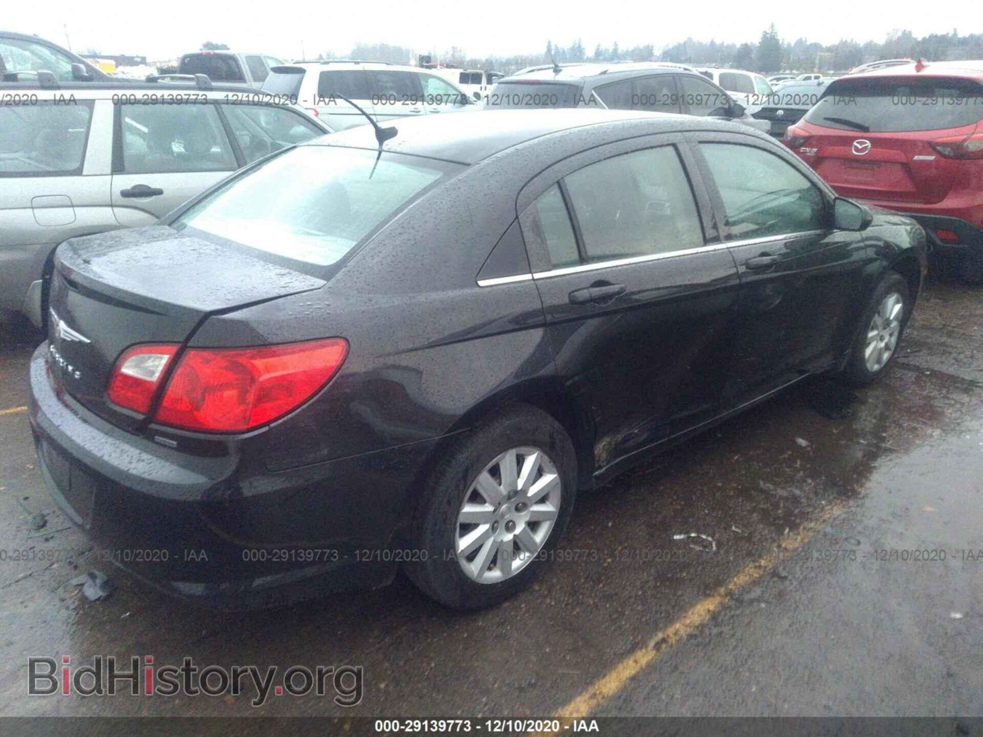 2010 CHRYSLER SEBRING - VIN: 1C3CC4FB1AN219448 - Фото 4