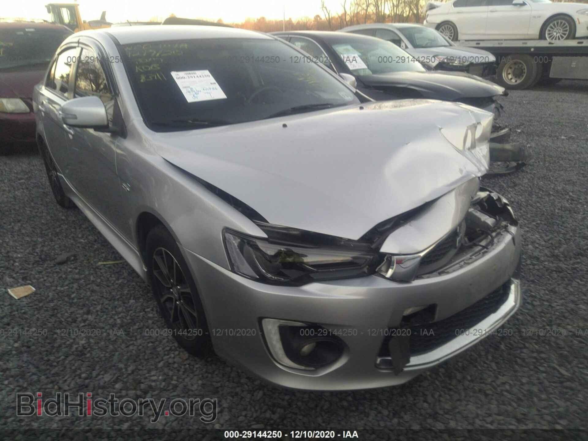 Photo JA32U2FU3HU003111 - MITSUBISHI LANCER 2017
