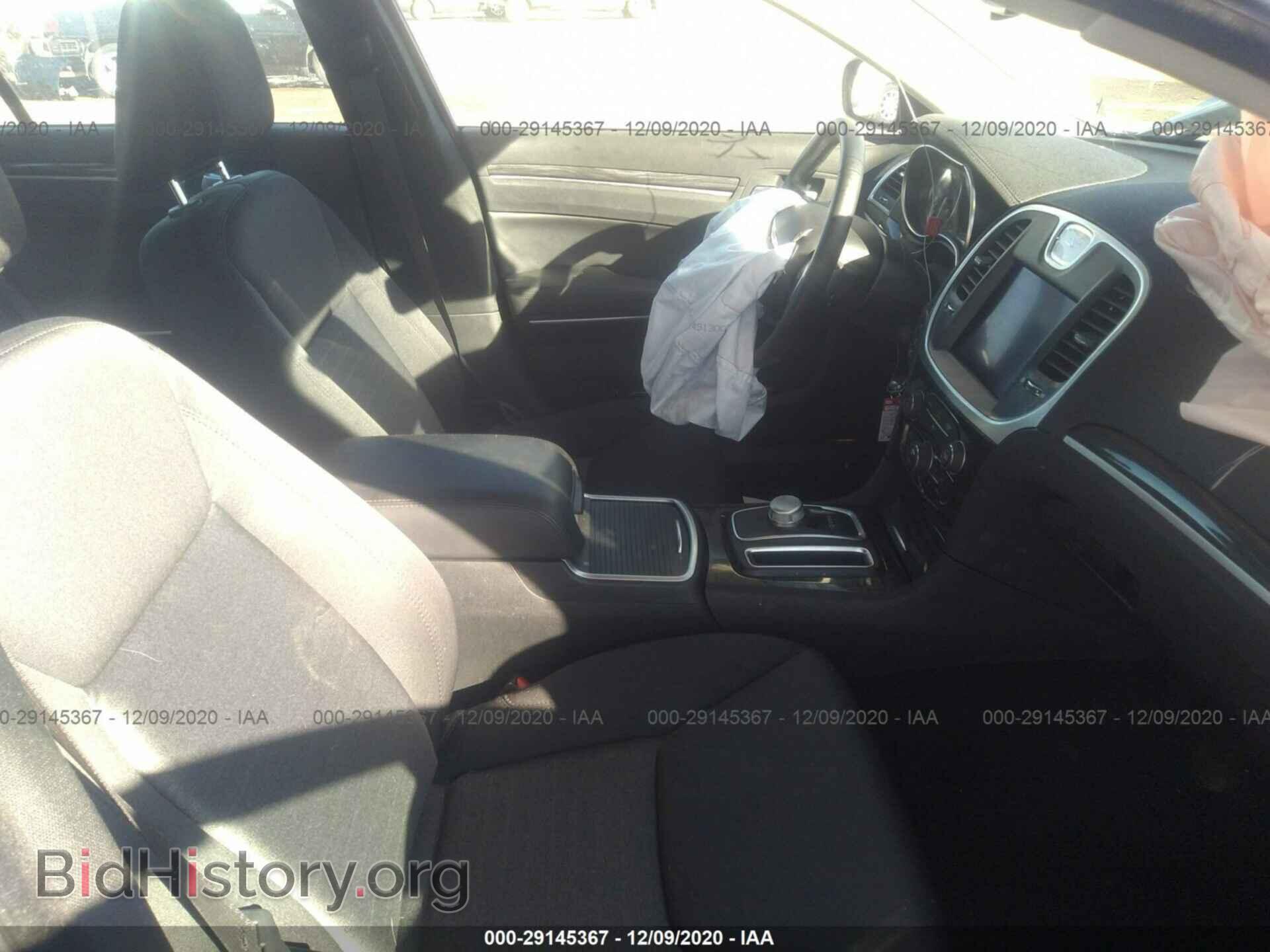 2019 CHRYSLER 300 - VIN: 2C3CCAAG0KH728975 - Фото 5