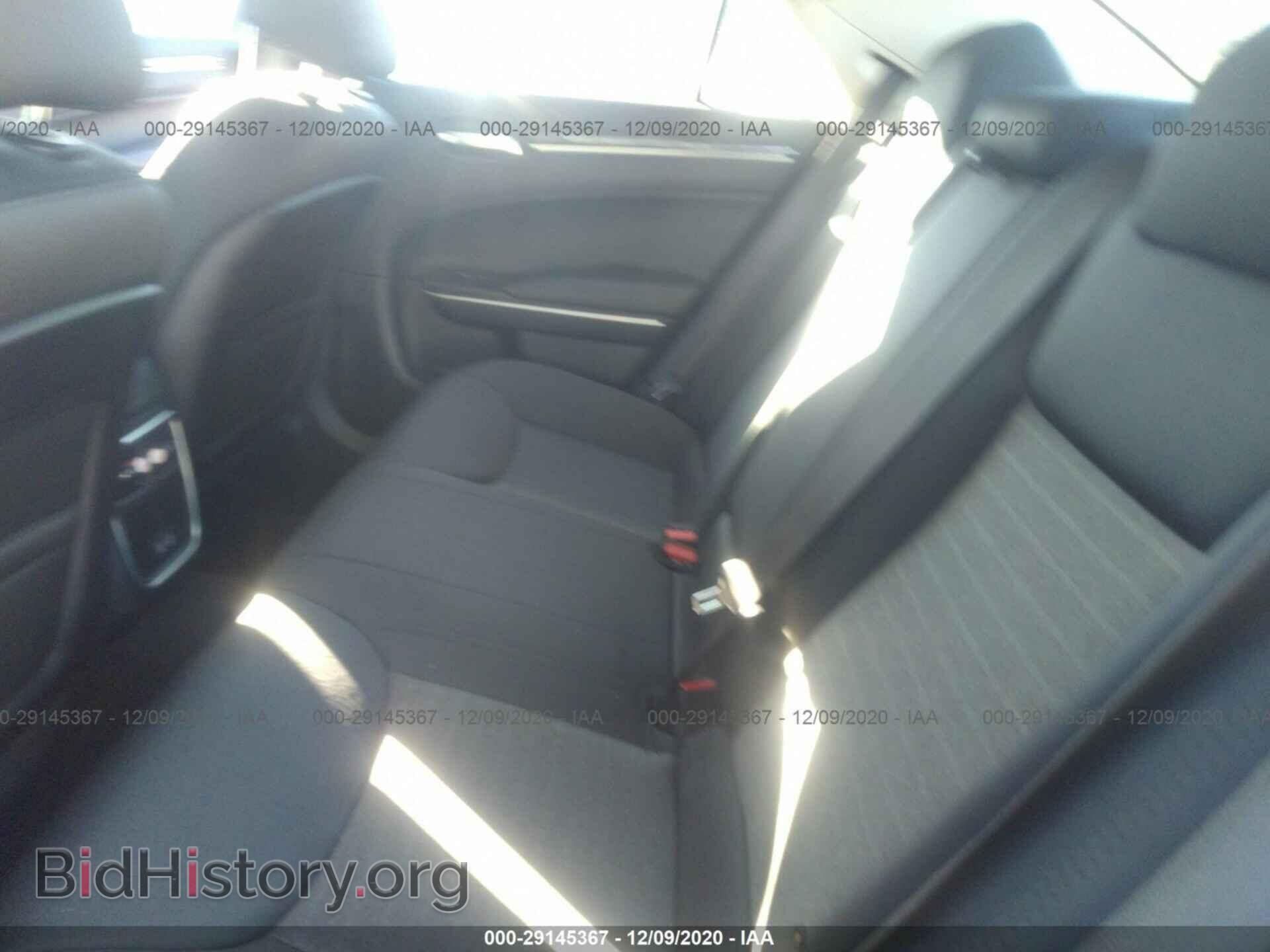 2019 CHRYSLER 300 - VIN: 2C3CCAAG0KH728975 - Фото 8