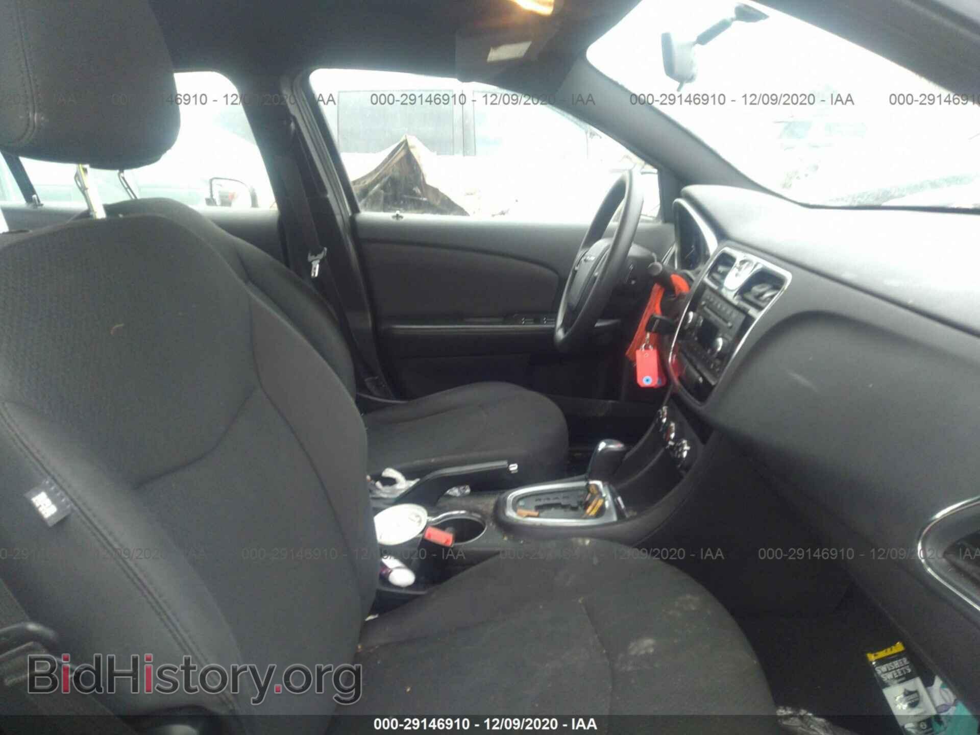 2011 CHRYSLER 200 - VIN: 1C3BC4FB5BN531995 - Фото 5