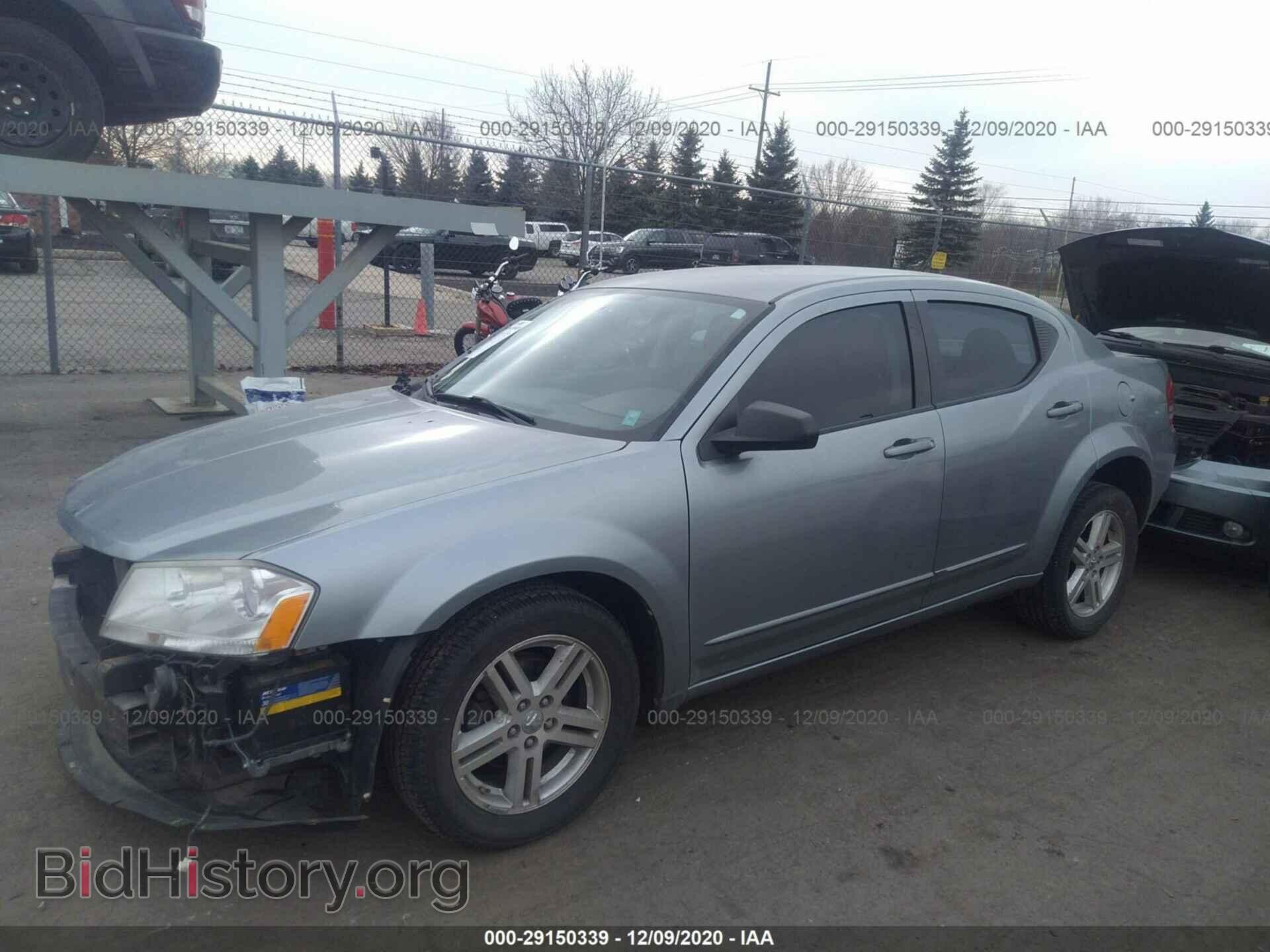 2010 DODGE AVENGER - VIN: 1B3CC5FB2AN120690 - Фото 2