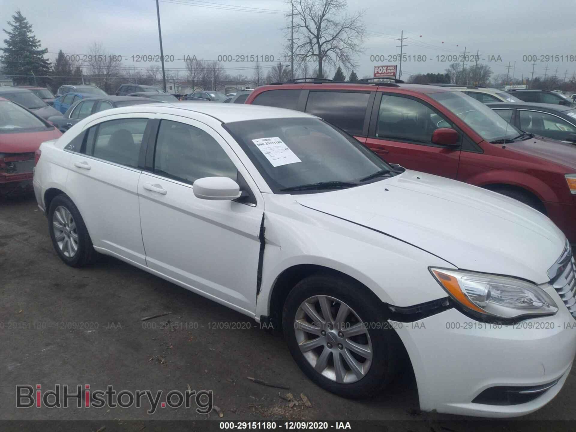 Photo 1C3BC1FB3BN521206 - CHRYSLER 200 2011