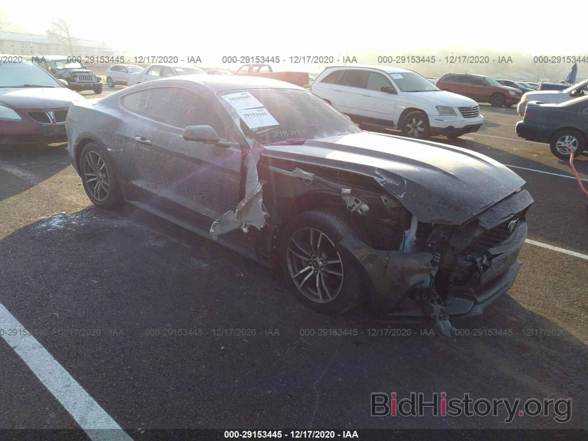 Photo 1FA6P8TH9G5328252 - FORD MUSTANG 2016