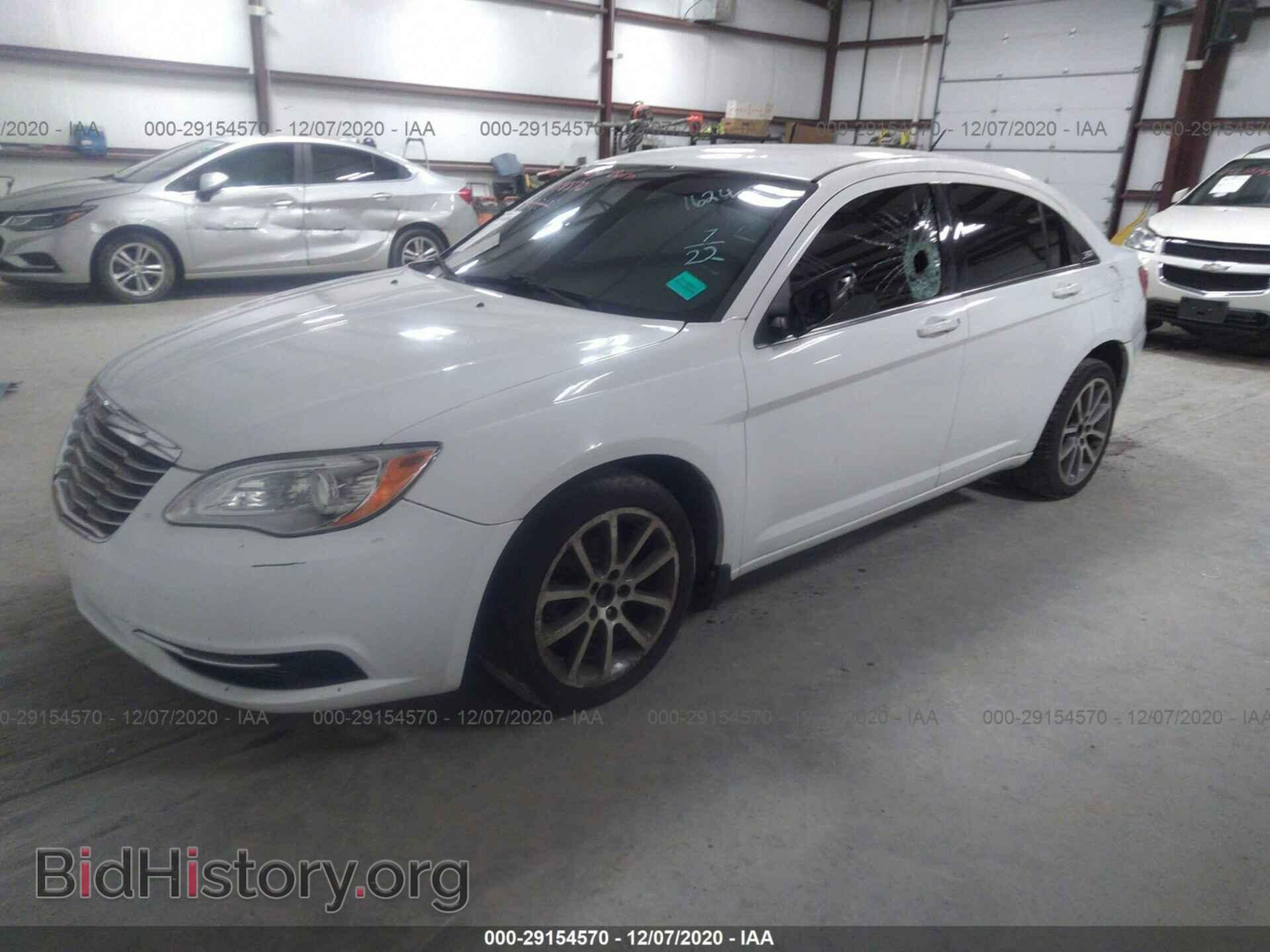 2013 CHRYSLER 200 - VIN: 1C3CCBBB1DN601624 - Фото 2