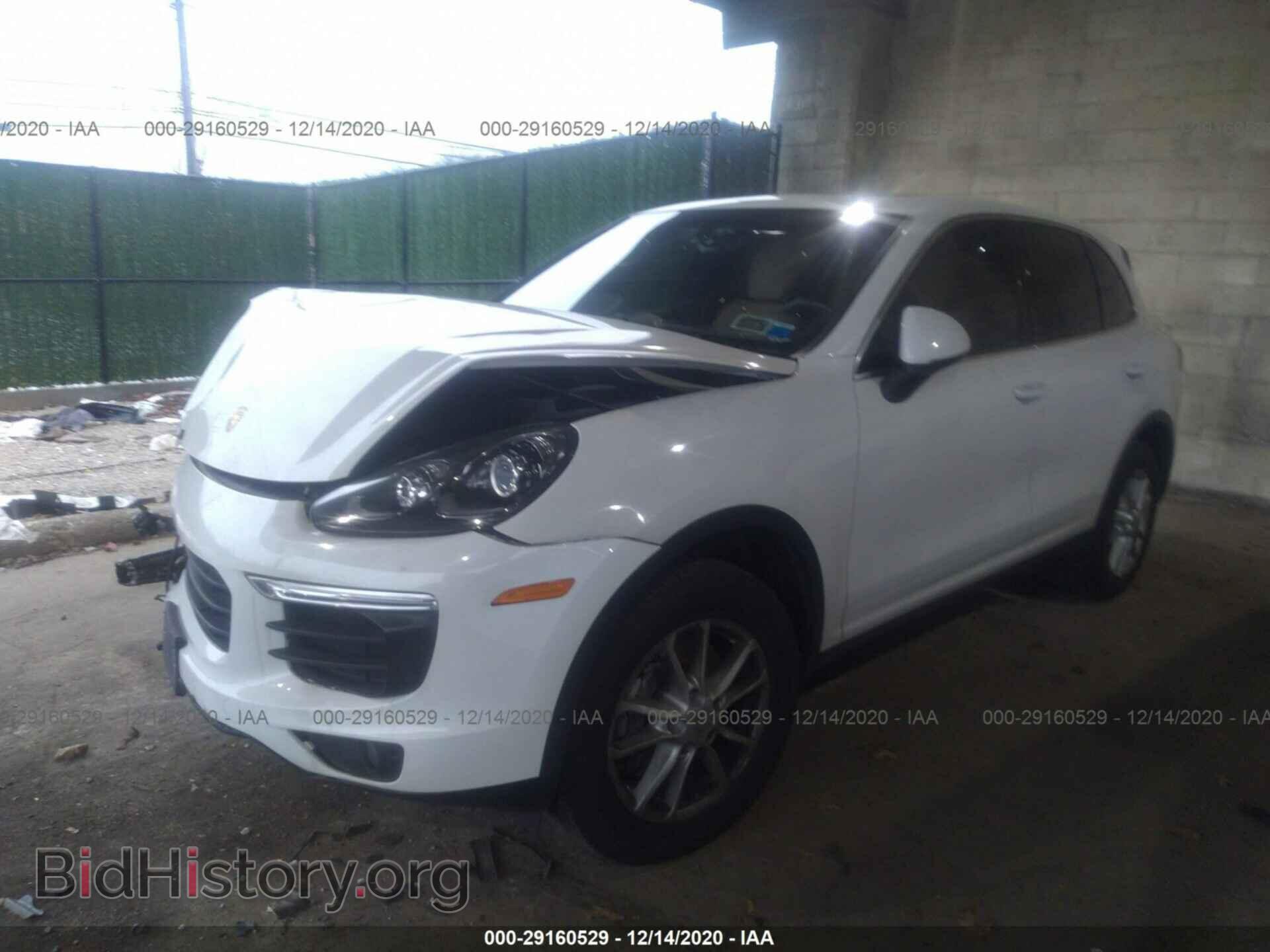 2016 PORSCHE CAYENNE - VIN: WP1AA2A27GLA02560 - Фото 2