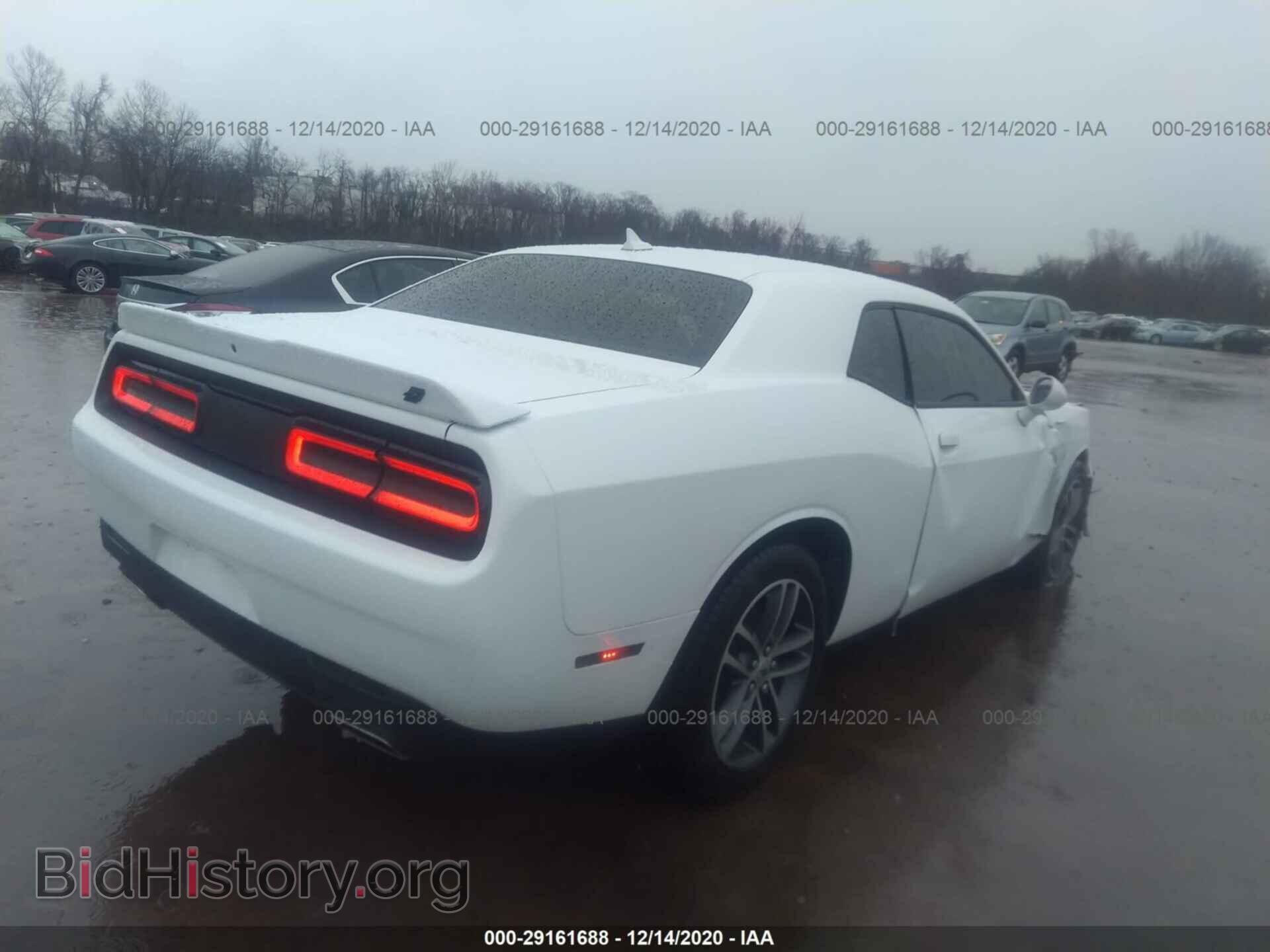 2019 DODGE CHALLENGER - VIN: 2C3CDZKG8KH748109 - Фото 4
