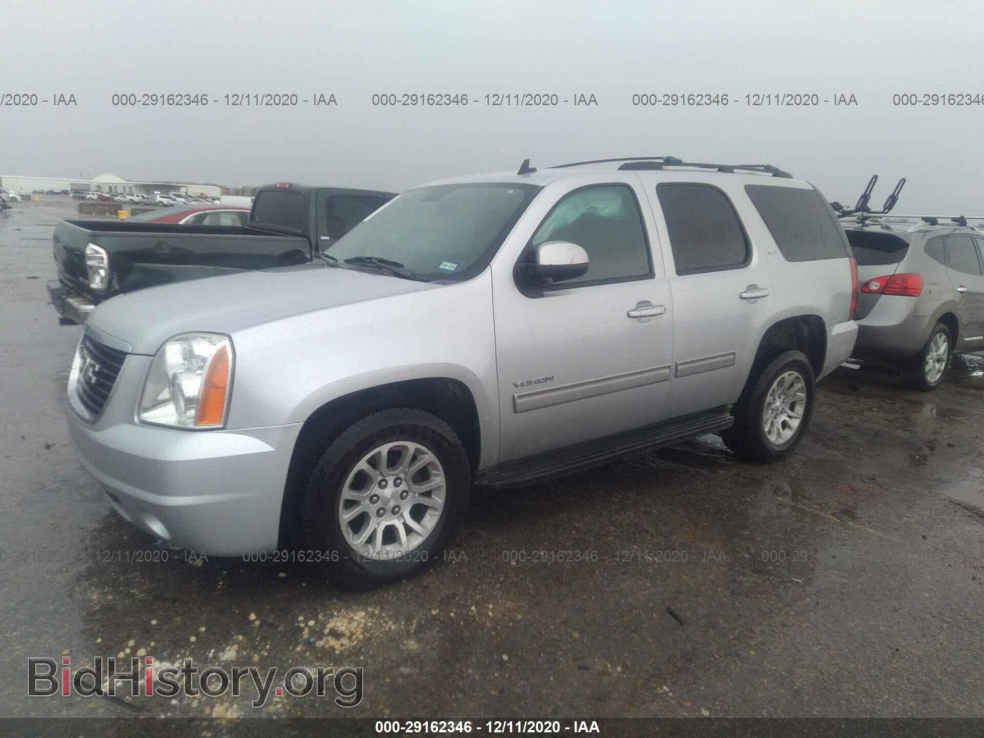 2013 GMC YUKON - VIN: 1GKS1CE01DR257237 - Фото 2
