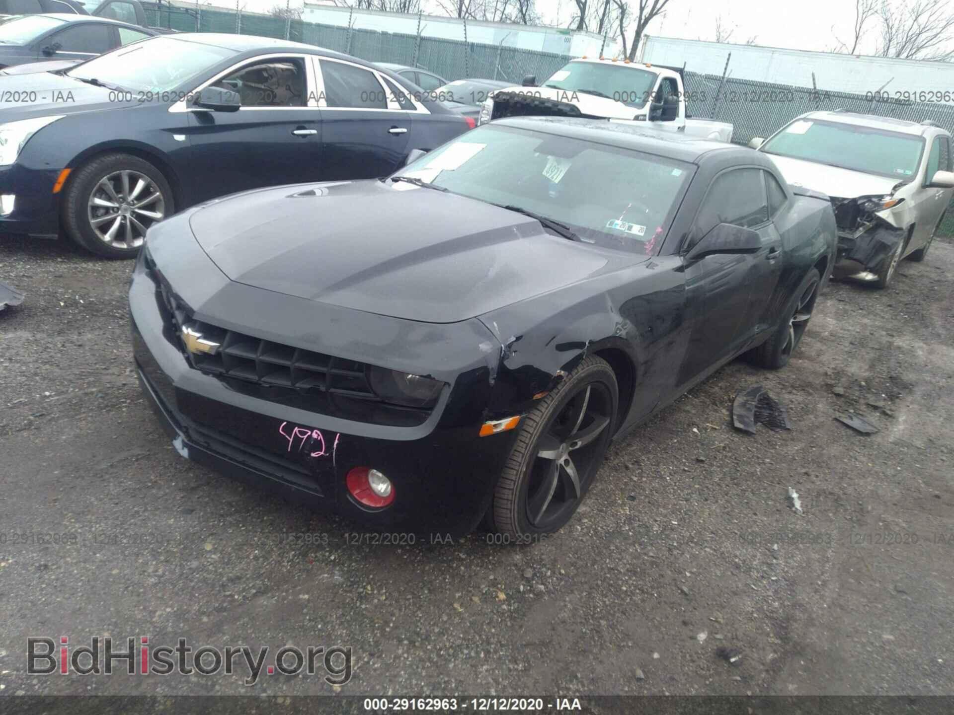 2010 CHEVROLET CAMARO - VIN: 2G1FB1EV2A9105119 - Фото 2