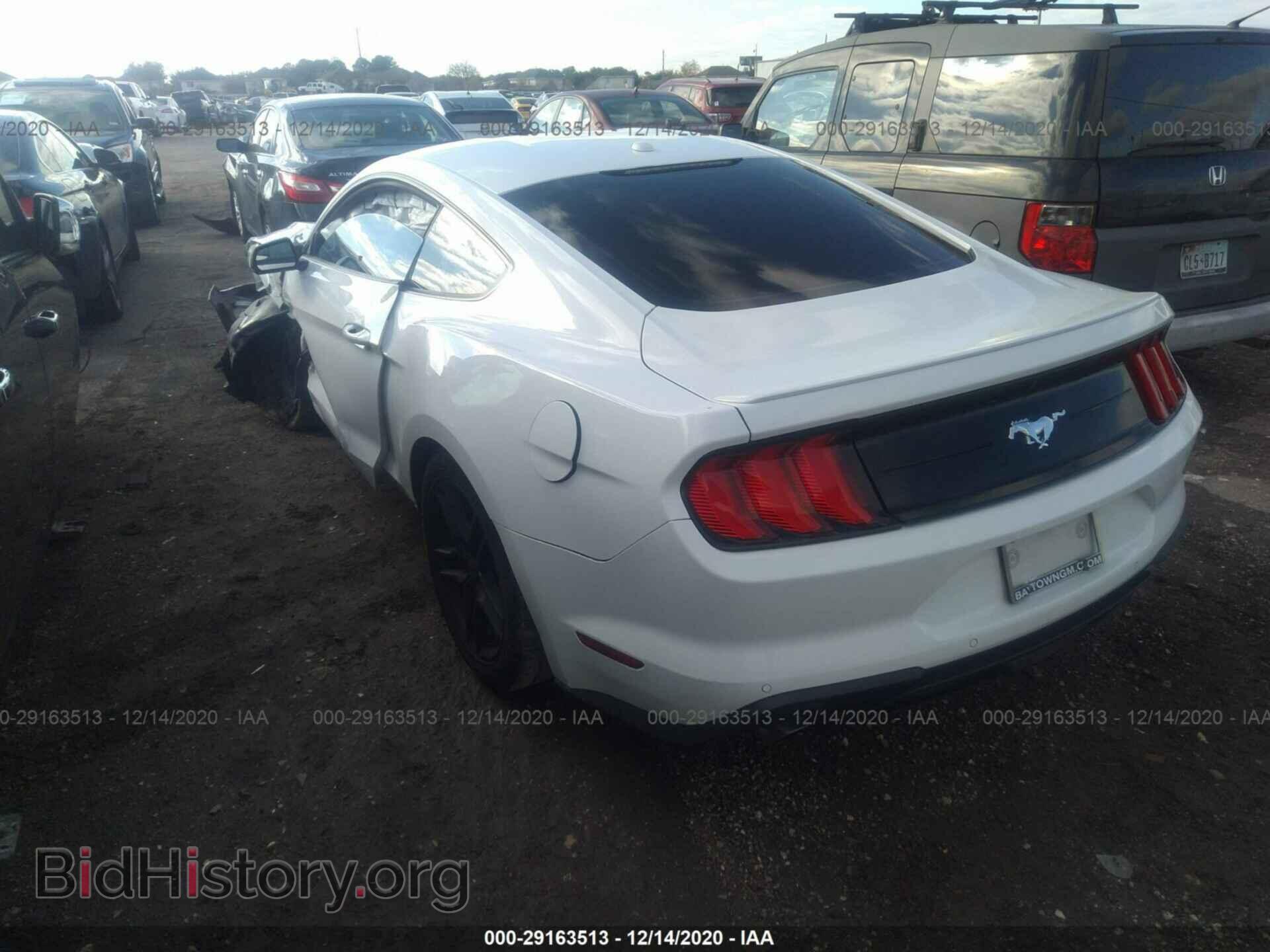 2018 FORD MUSTANG - VIN: 1FA6P8TH3J5156145 - Фото 3