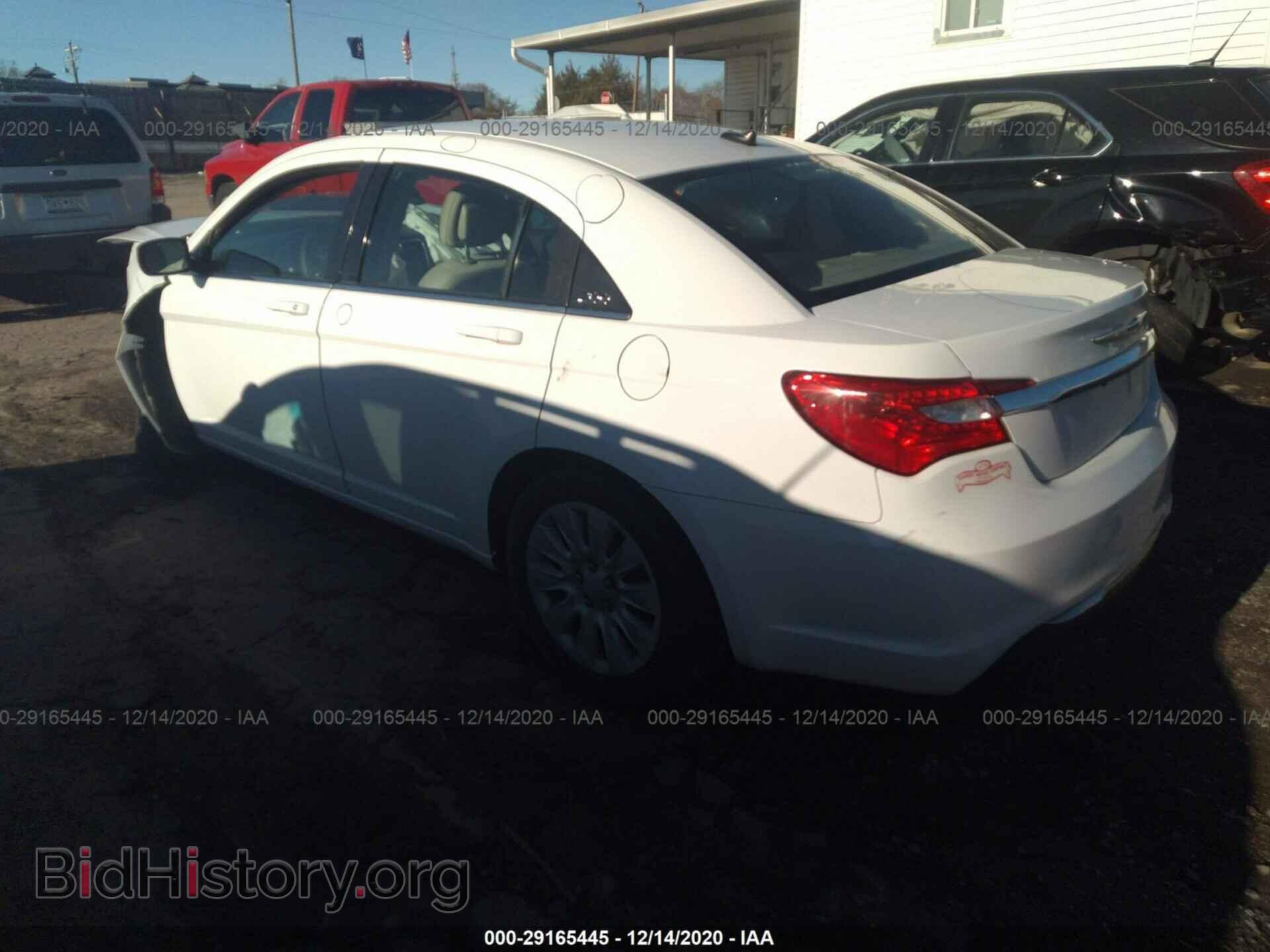 2012 CHRYSLER 200 - VIN: 1C3CCBAB5CN152304 - Фото 3