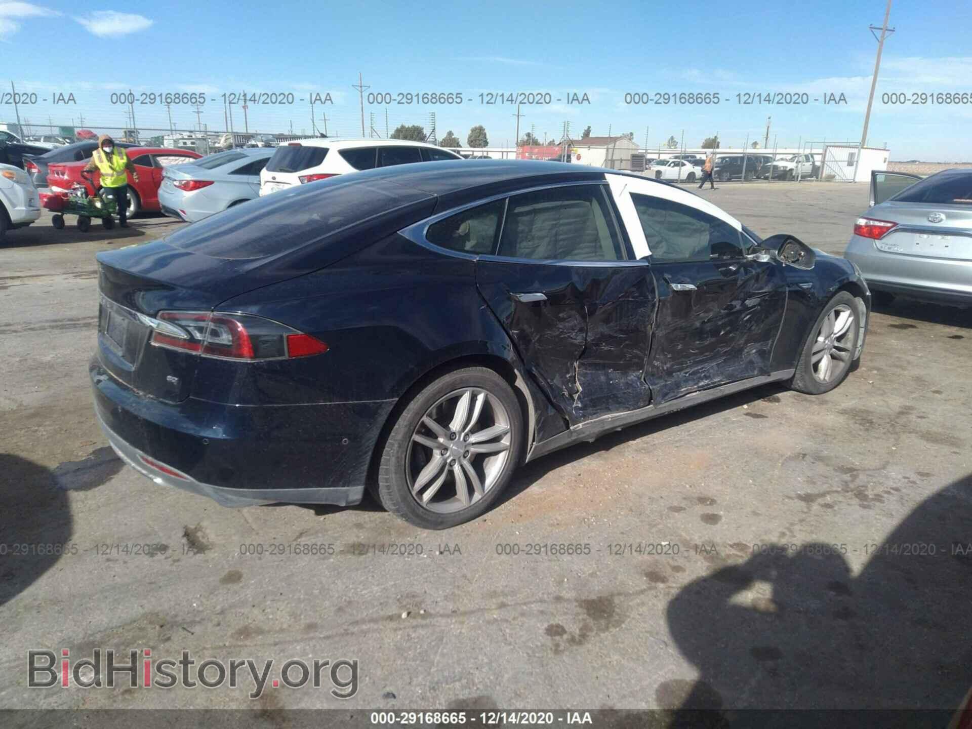 2014 TESLA MODEL S - VIN: 5YJSA1S19EFP60406 - Фото 4