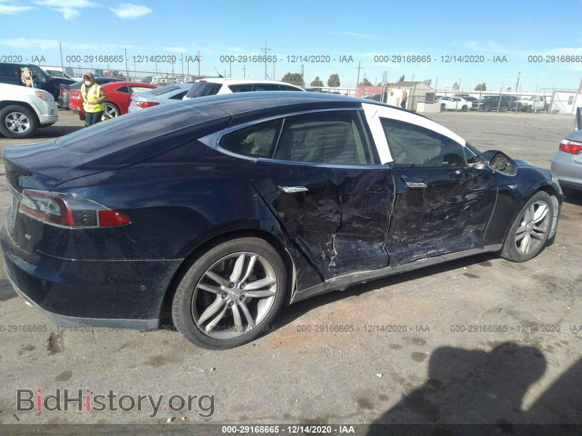 2014 TESLA MODEL S - VIN: 5YJSA1S19EFP60406 - Фото 6