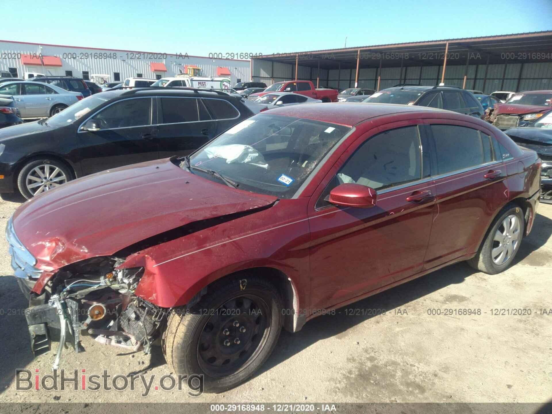 2014 CHRYSLER 200 - VIN: 1C3CCBAG6EN101876 - Фото 2