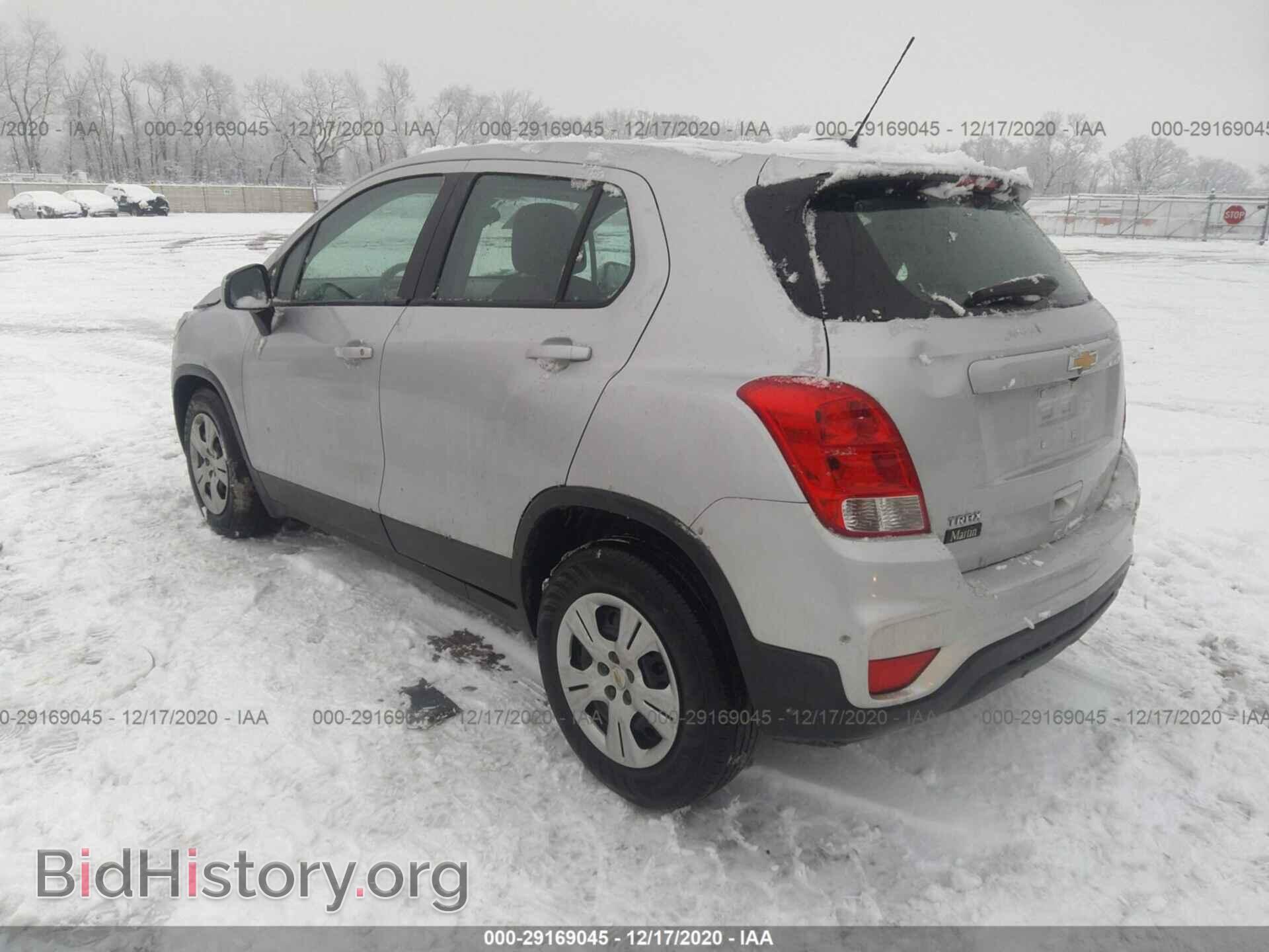 2017 CHEVROLET TRAX - VIN: 3GNCJKSBXHL289866 - Фото 3