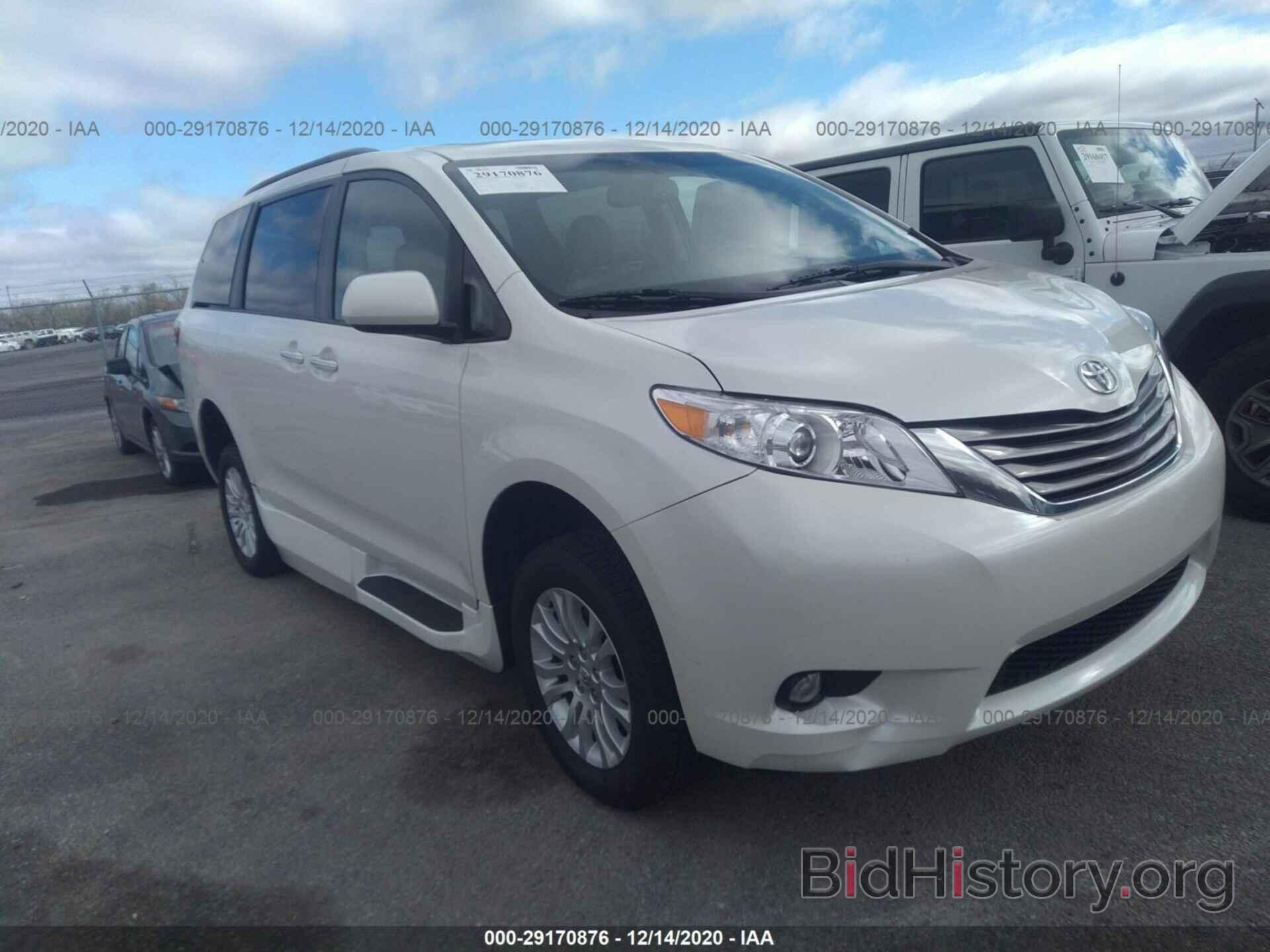 Фотография 5TDYZ3DC7HS824326 - TOYOTA SIENNA 2017