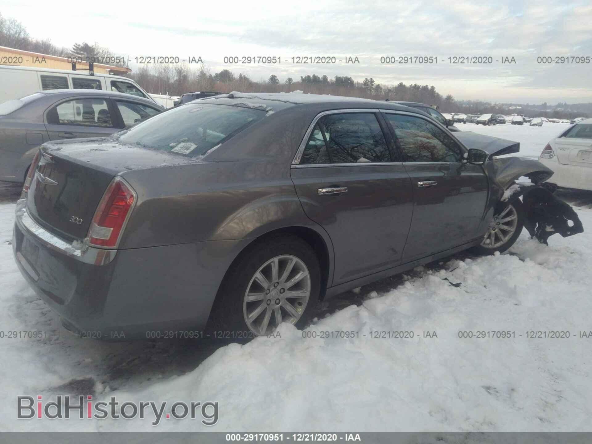 2012 CHRYSLER 300 - VIN: 2C3CCACG7CH182061 - Фото 4