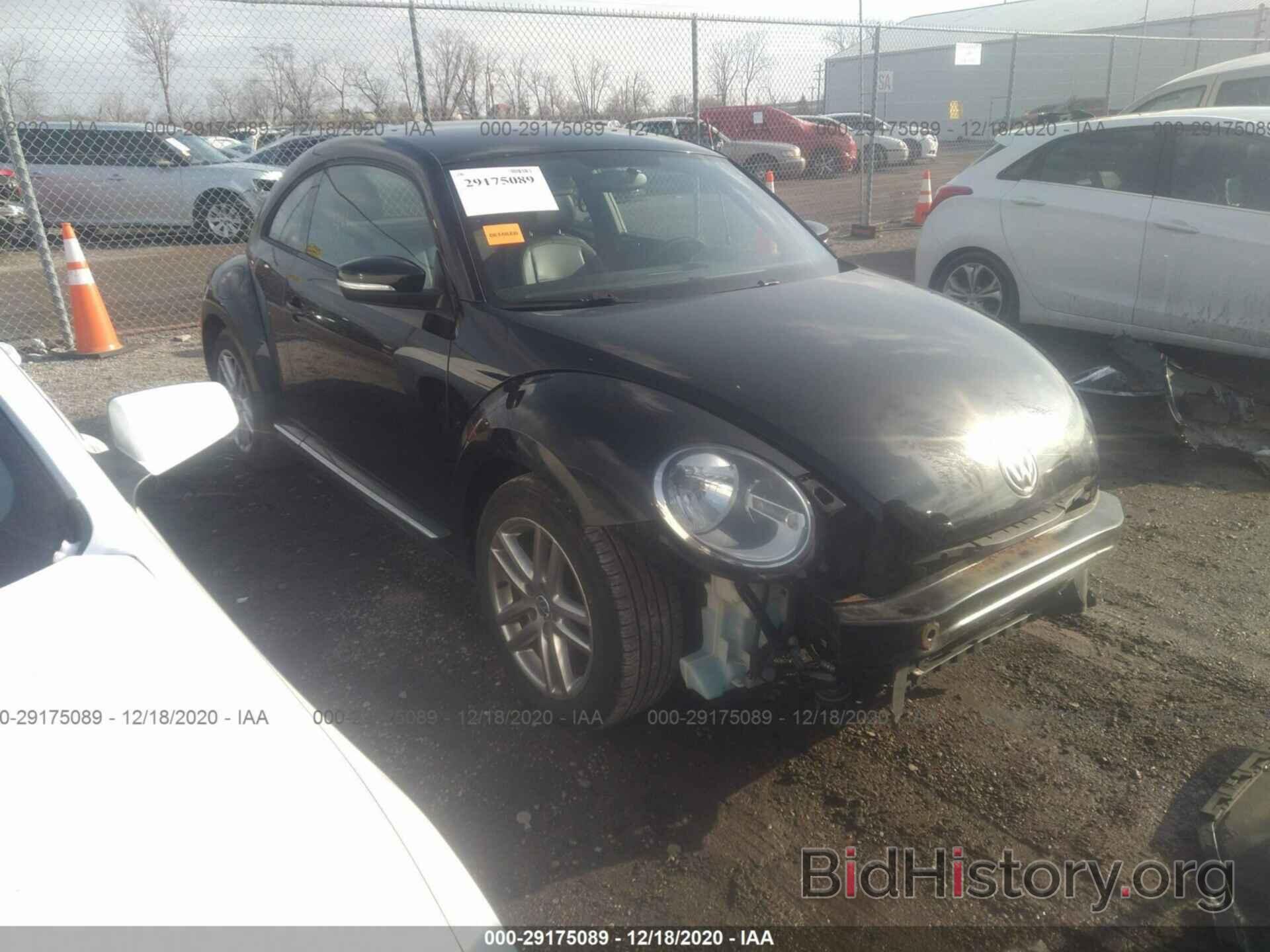 Photo 3VWJP7AT7CM625530 - VOLKSWAGEN BEETLE 2012